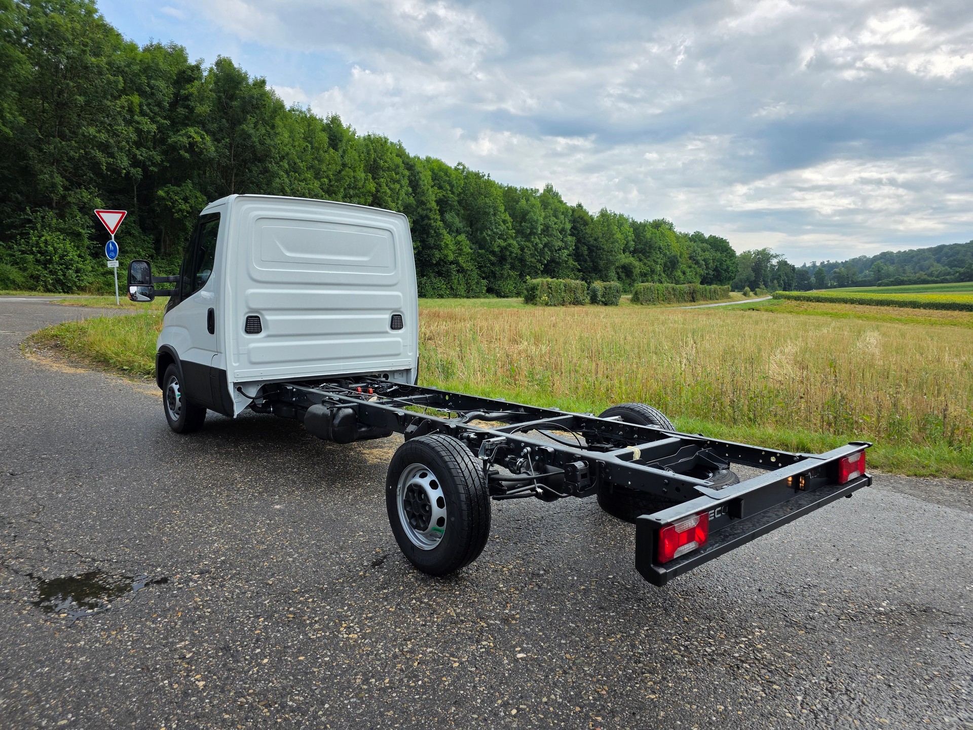 IVECO 35 S 18H A8-image-3