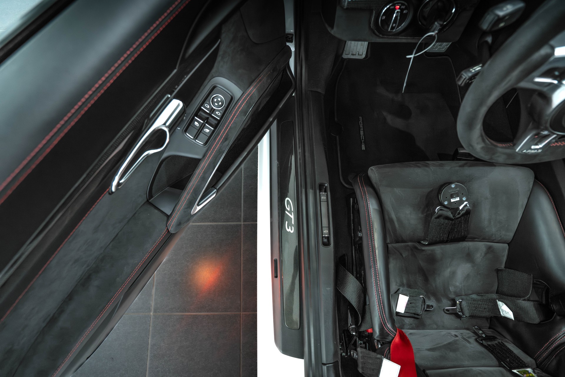 PORSCHE 911 GT3 PDK - KW Manthey-image-13