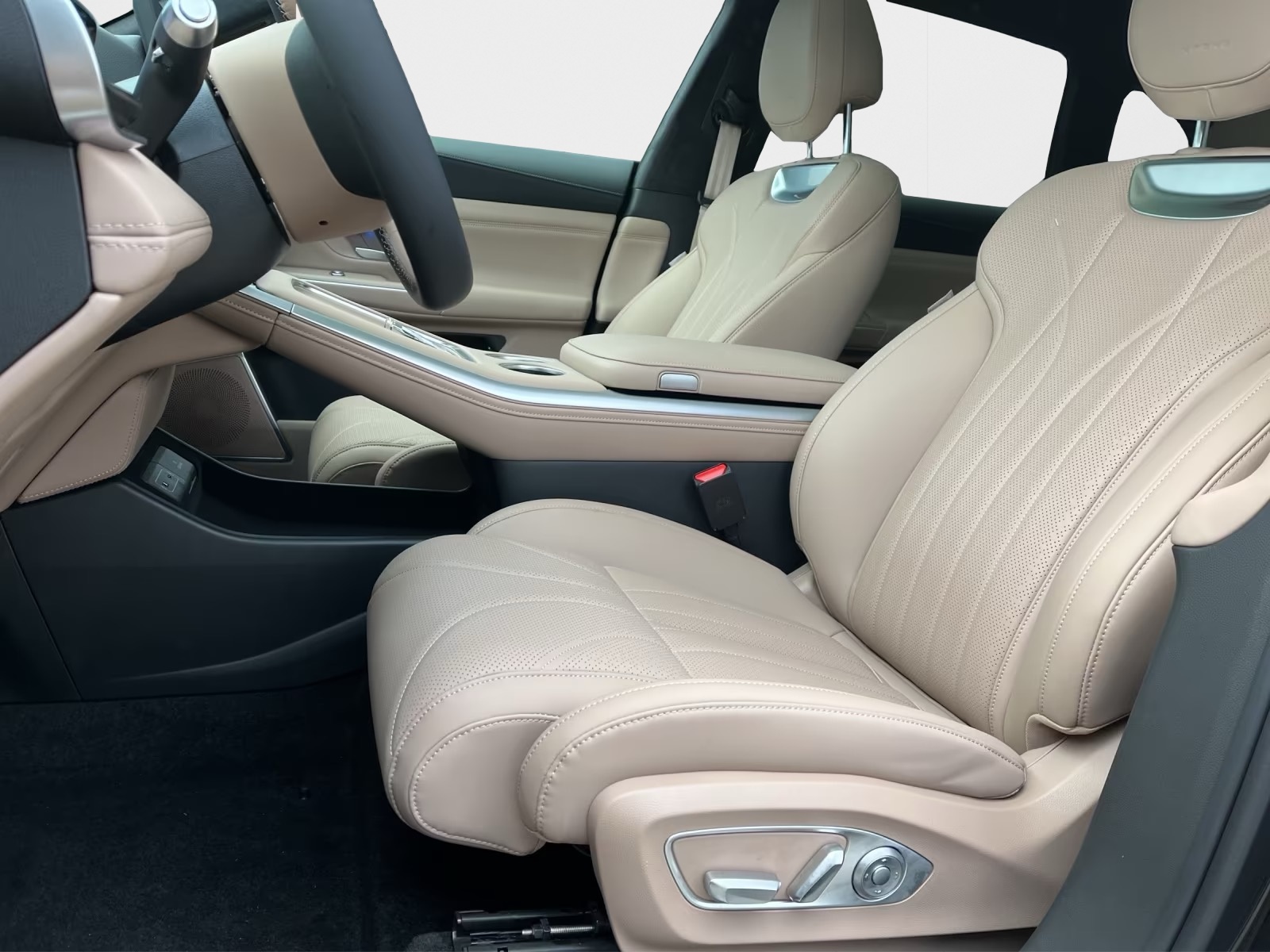 XPENG G9 93kWh Performance AWD Premium-Paket und AHK `neues Modell mit 575 PS-showroom-element-3
