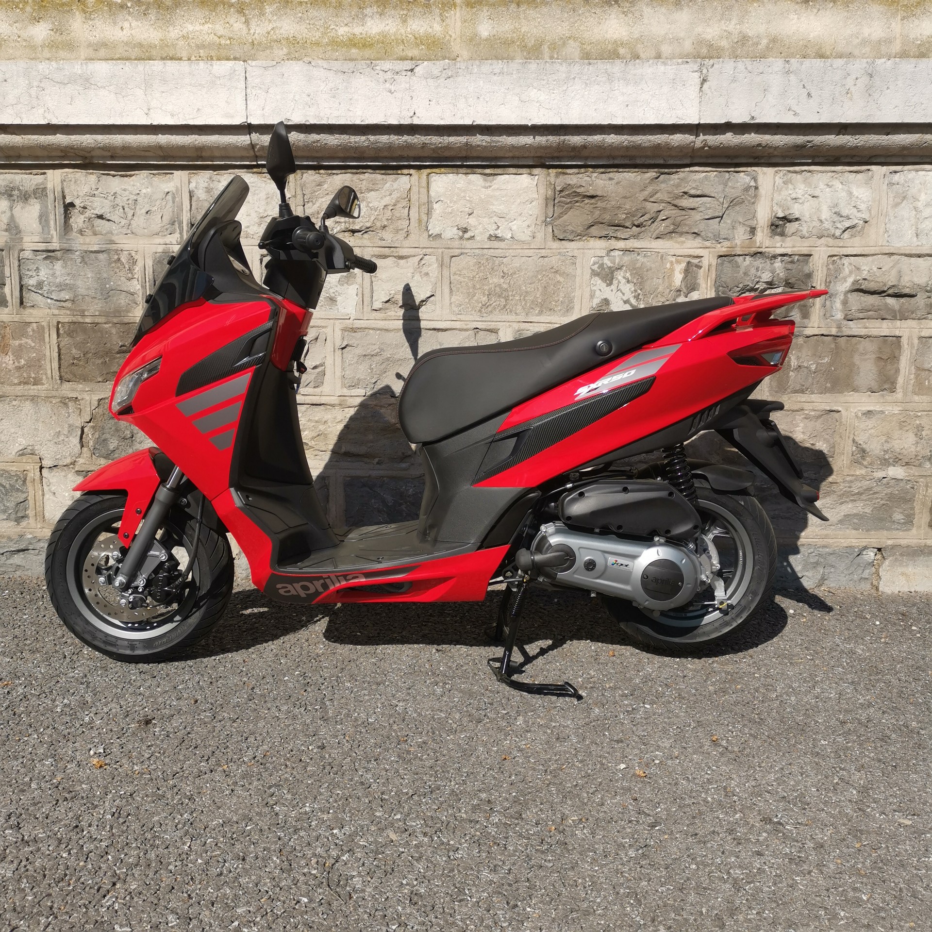 APRILIA SXR 50 (45kM/h)-showroom-element-2