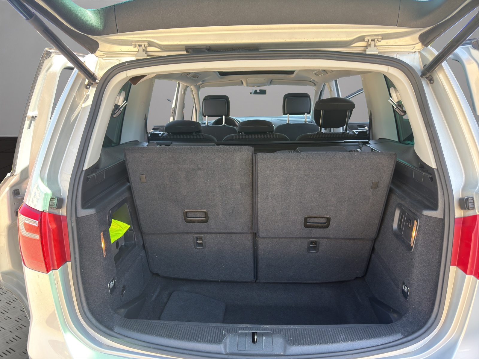 SEAT Alhambra 2.0 TSI Style DSG-image-18