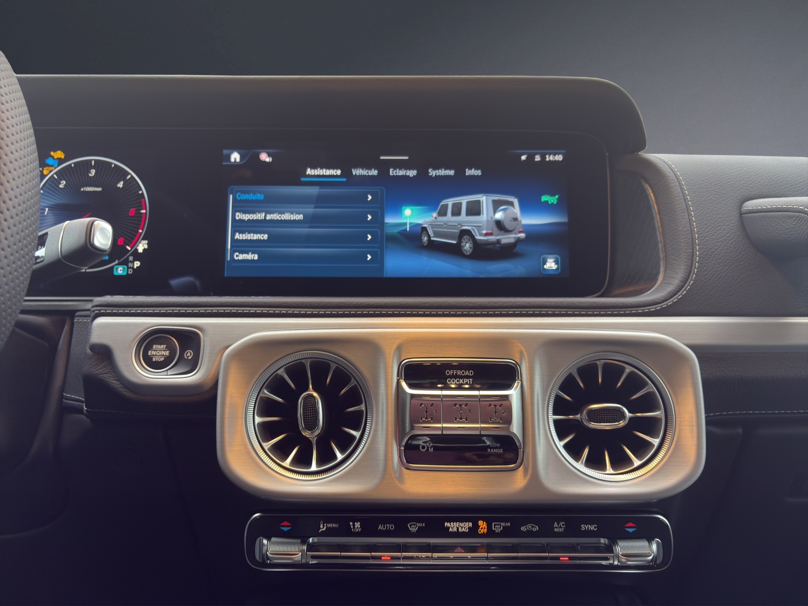 MERCEDES-BENZ G 450d 9G-Tronic-image-9