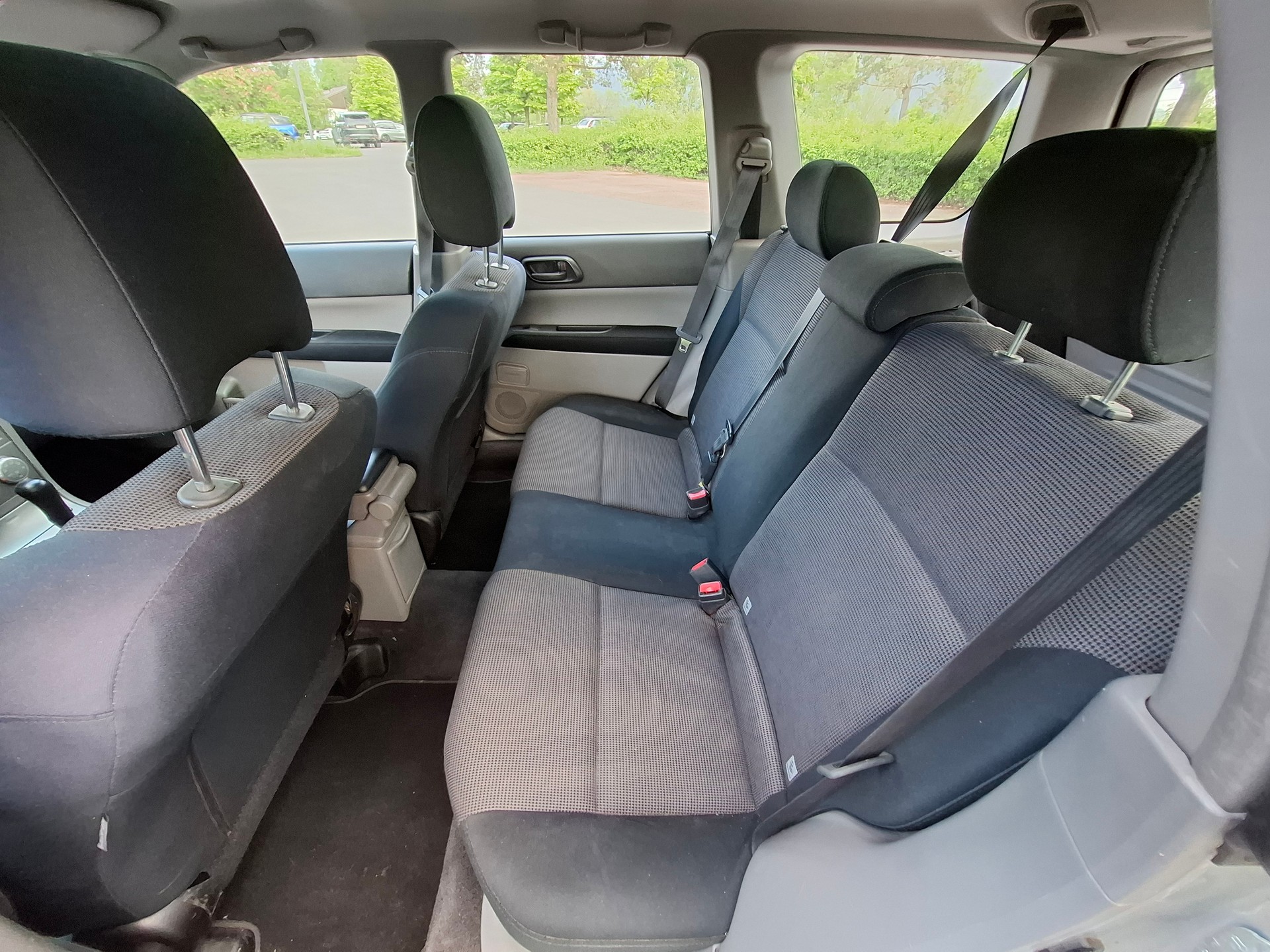 SUBARU Forester 2.0X (Swiss)-image-11