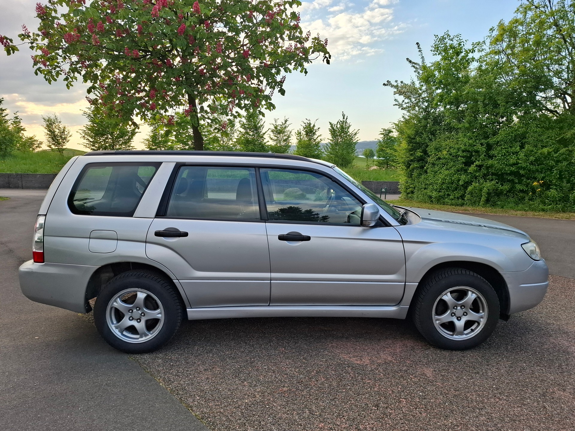 SUBARU Forester 2.0X (Swiss)-image-4