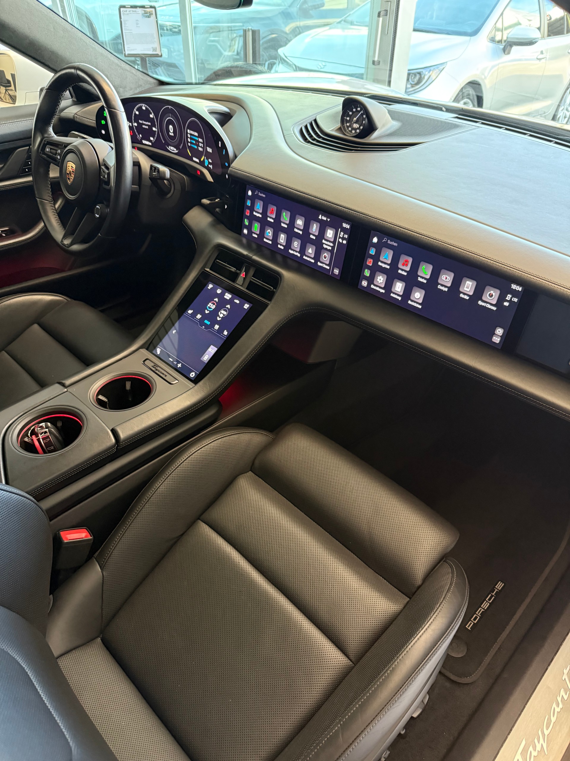 PORSCHE Taycan Turbo-image-14