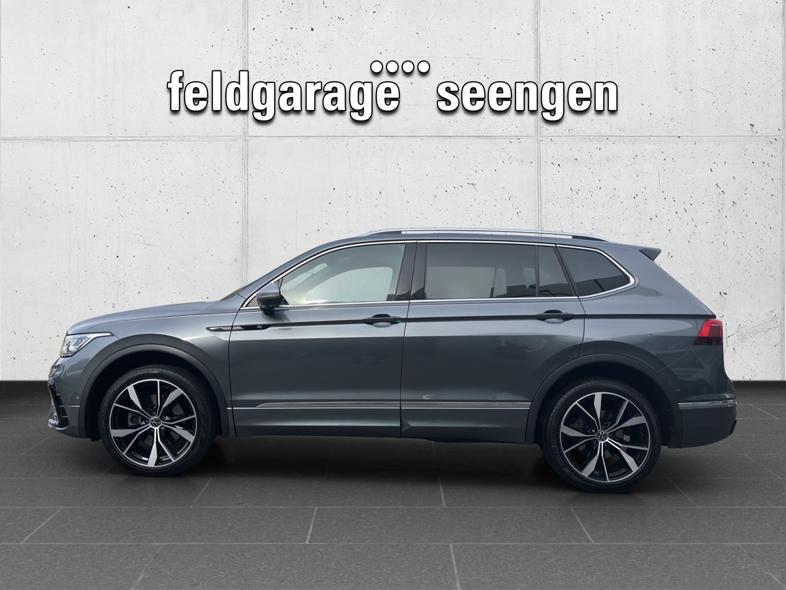 VW Tiguan Allspace 2.0TSI R-Line 4Motion DSG mit AHK & Panorama-Ausstell-/Schiebedach-showroom-element-1