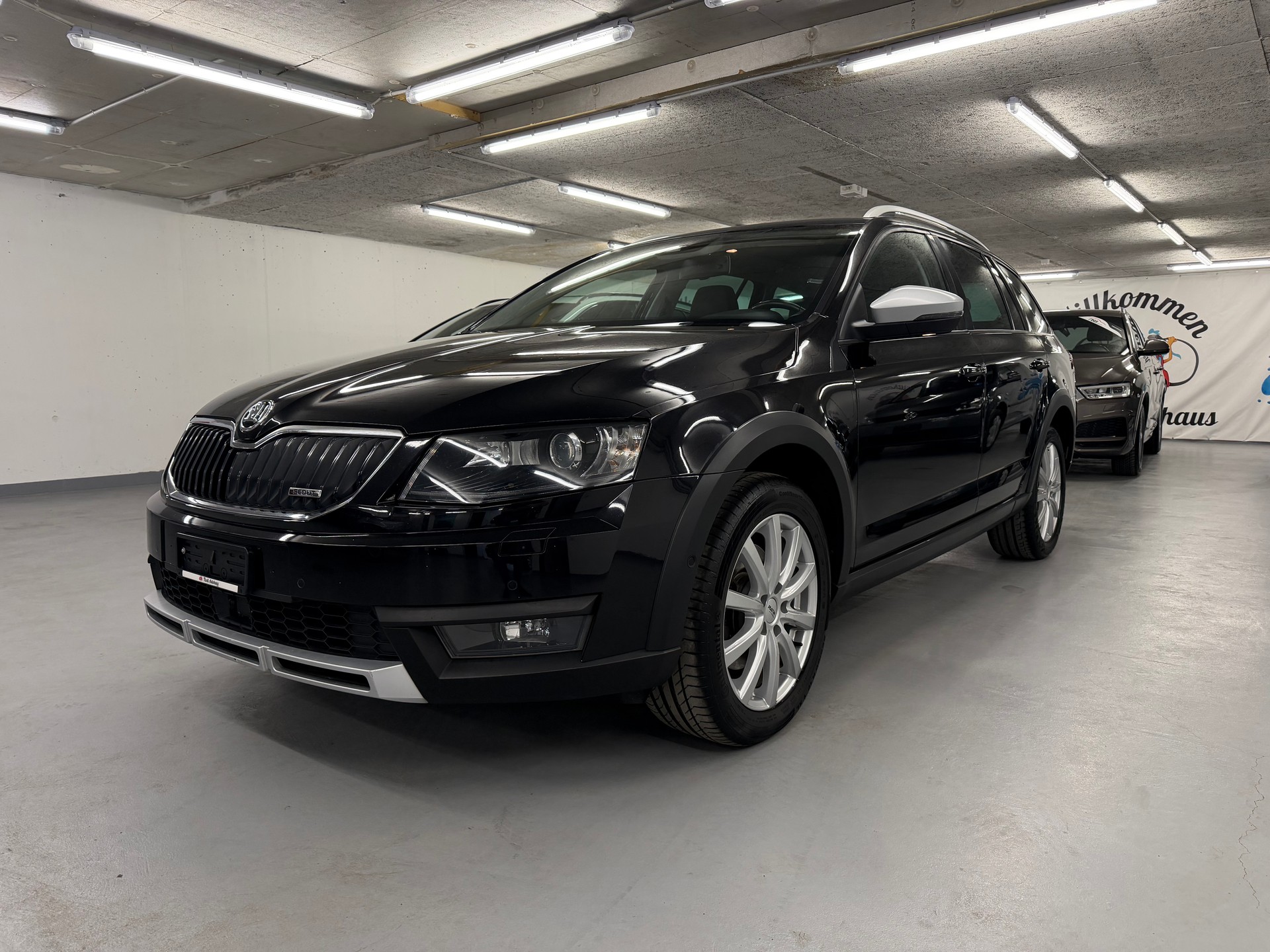 SKODA Octavia Combi 2.0 TDI Scout 4x4 DSG