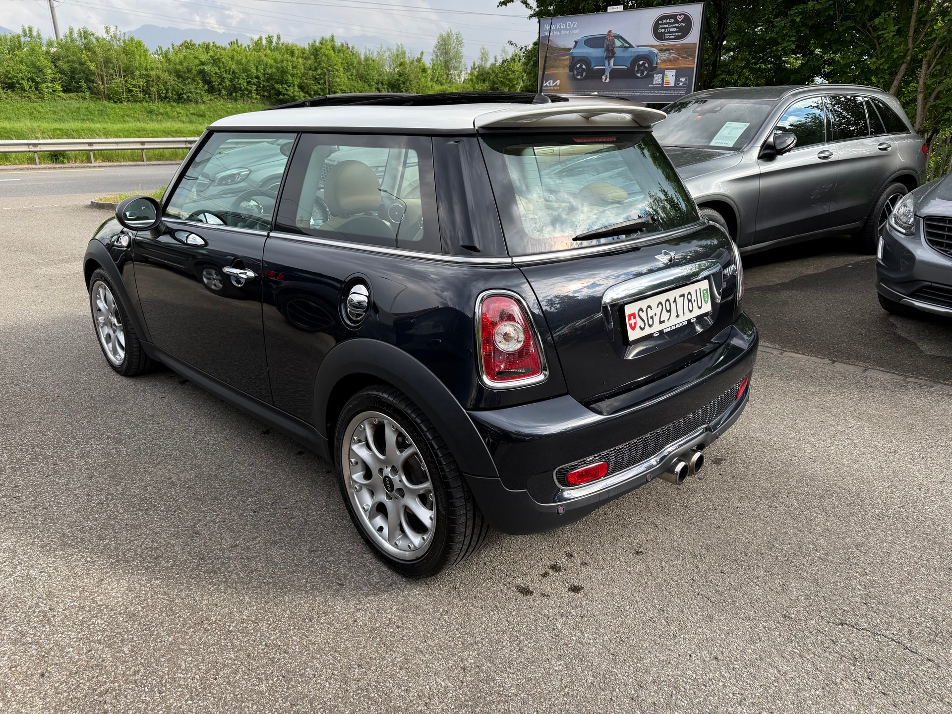 MINI Cooper S-image-6