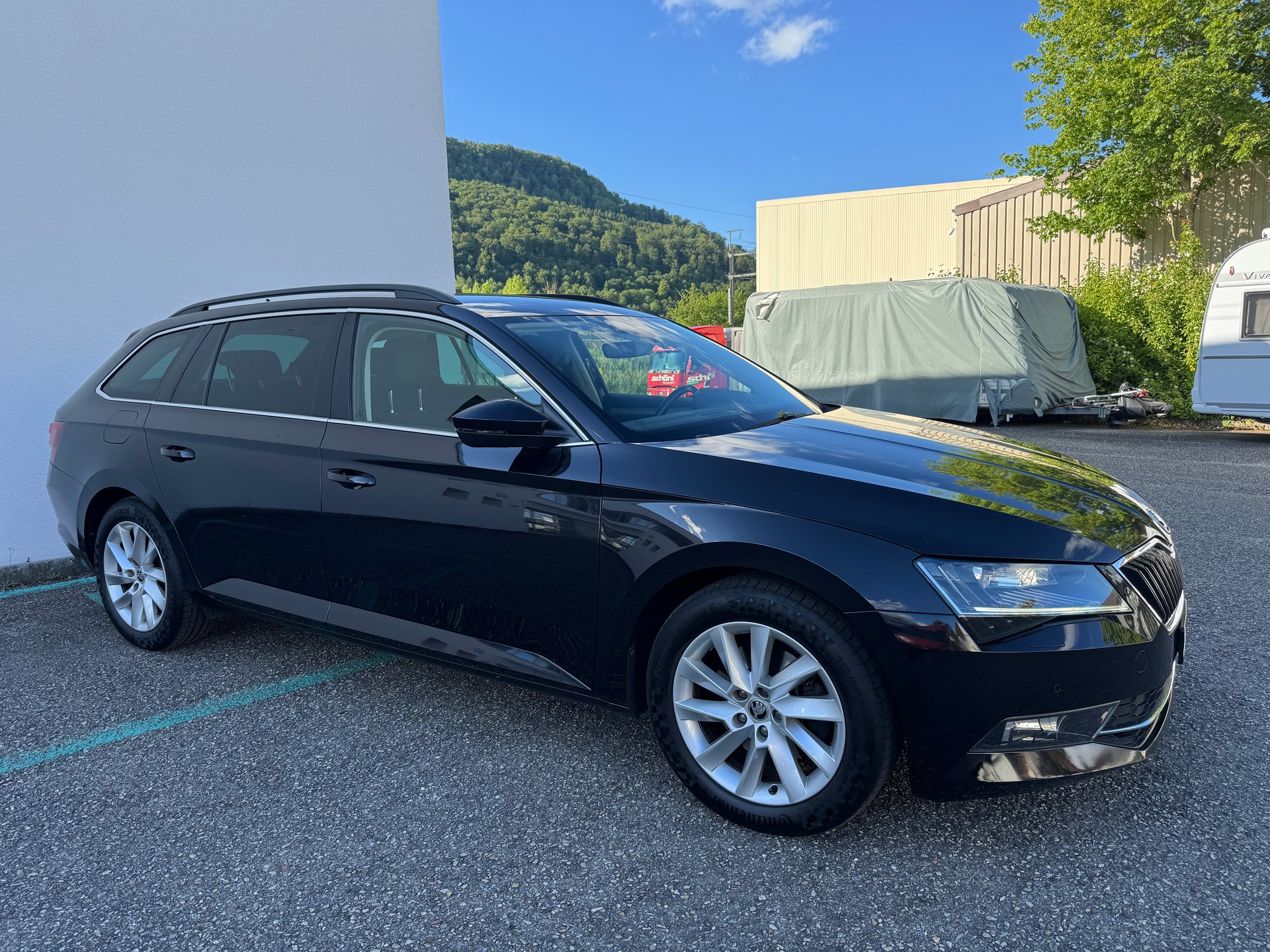 SKODA Superb Combi 2.0 TDi Style 4x4 DSG-showroom-element-2