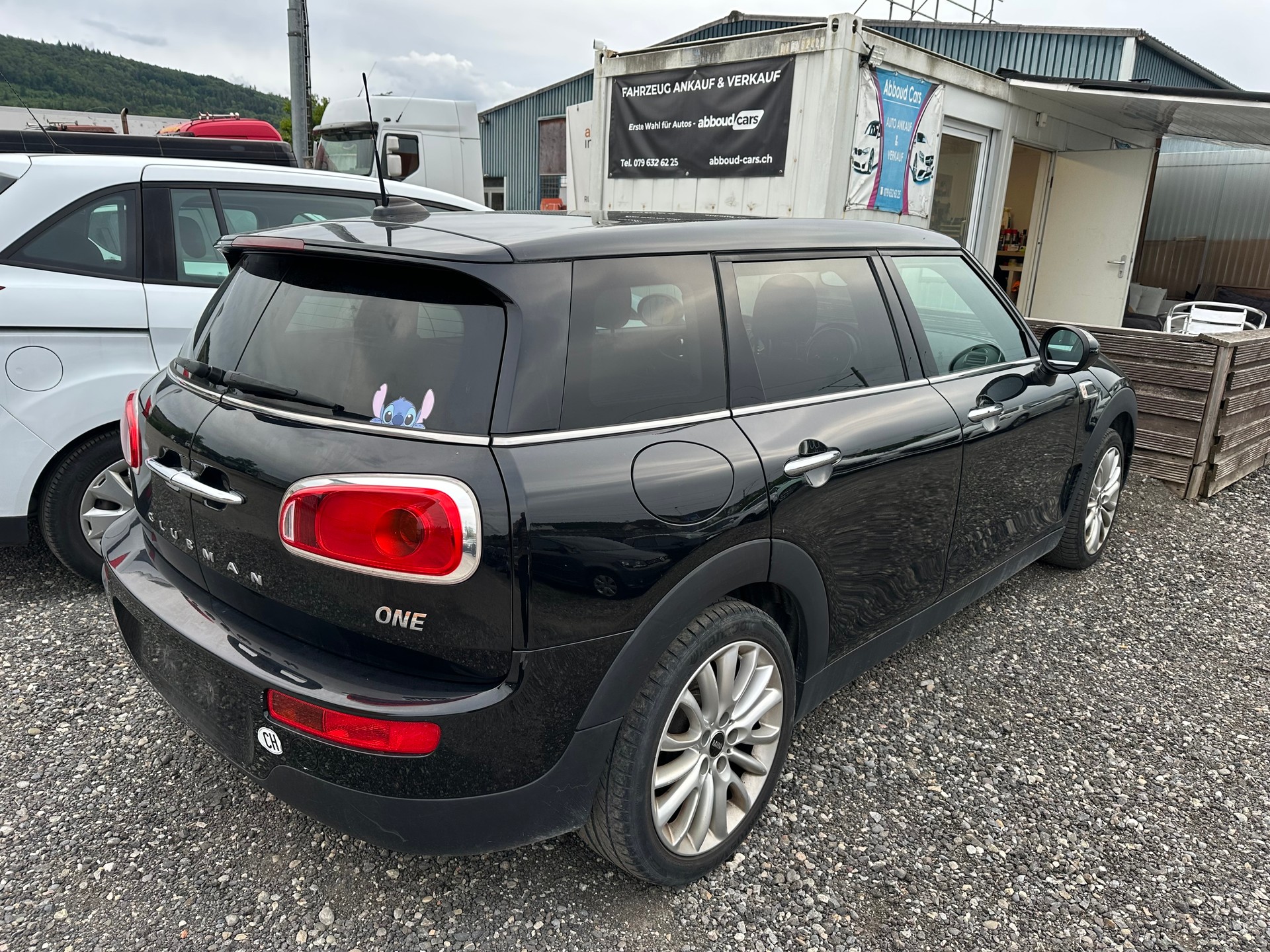 MINI CLUBMAN-image-1