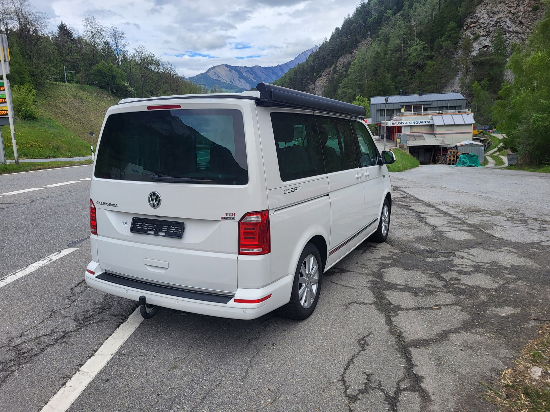 VW T6 California 2.0 Bi-TDI Ocean 4Motion DSG-image-2