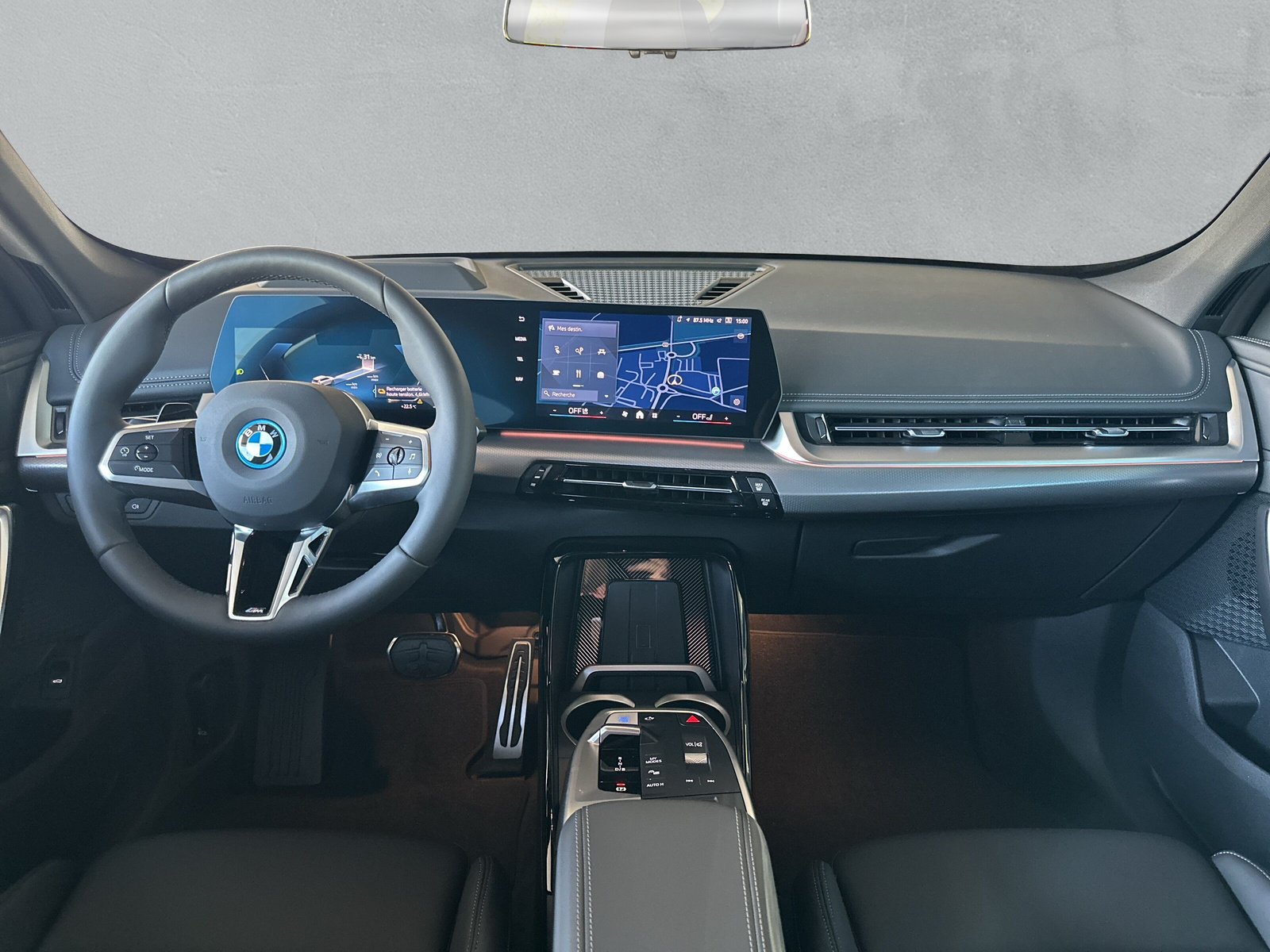 BMW iX1 xDrive 30 M Sport-image-11