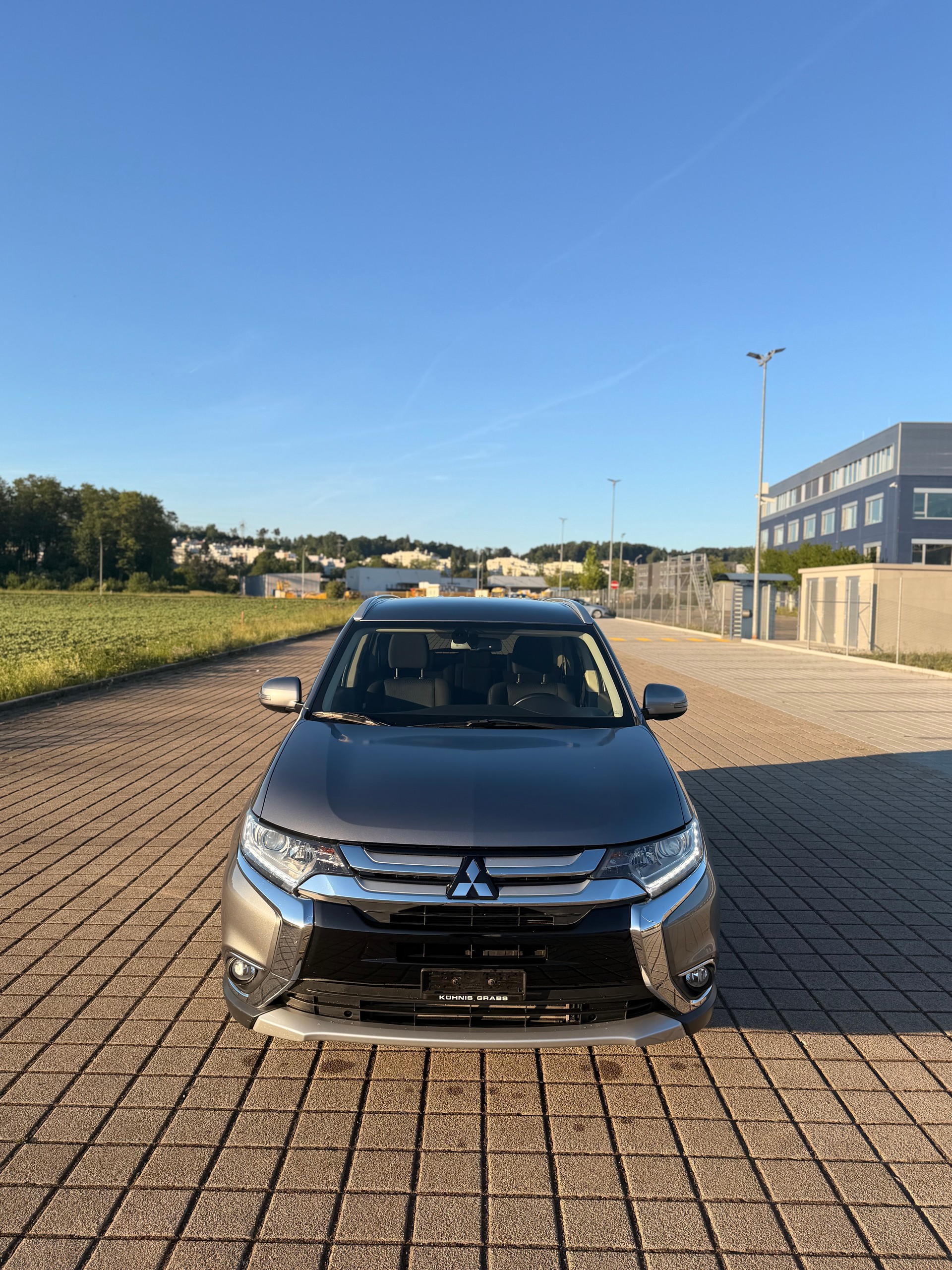 MITSUBISHI Outlander 2.2 DID Value 4WD AHK: 2000KG-showroom-element-3