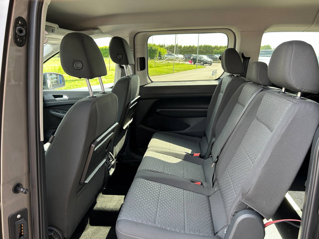 FORD TOURNEO CONNECT Grand 2.0 EcoBlue 122 Titanium Rollstuhl-Umbau-image-20