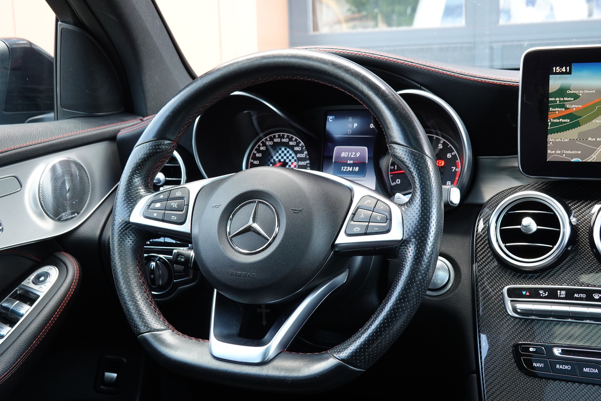 MERCEDES-BENZ GLC 43 AMG - " CH Auto * Toit Ouvrant * Sièges Electriques+Chauffant * GPS * Lumière Ambiance * Sièges chauffant arrière "-image-11