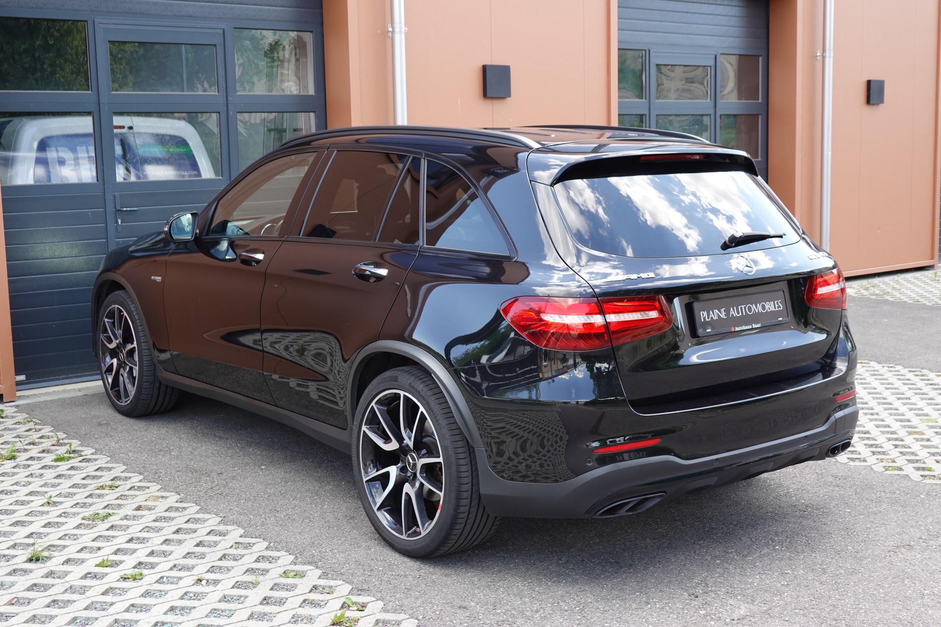 MERCEDES-BENZ GLC 43 AMG - " CH Auto * Toit Ouvrant * Sièges Electriques+Chauffant * GPS * Lumière Ambiance * Sièges chauffant arrière "-image-9