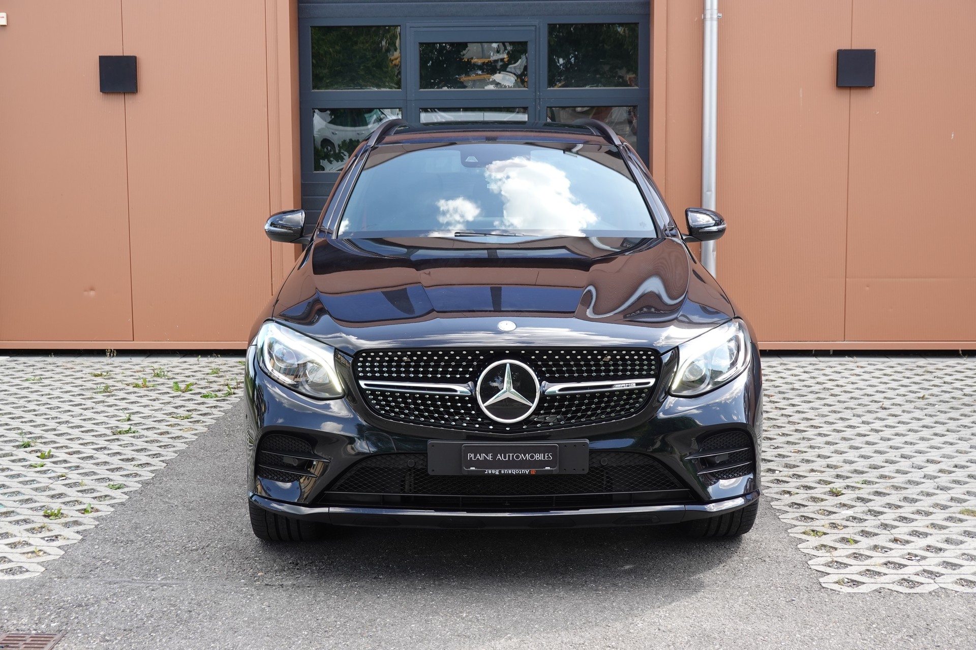 MERCEDES-BENZ GLC 43 AMG - " CH Auto * Toit Ouvrant * Sièges Electriques+Chauffant * GPS * Lumière Ambiance * Sièges chauffant arrière "-showroom-element-1
