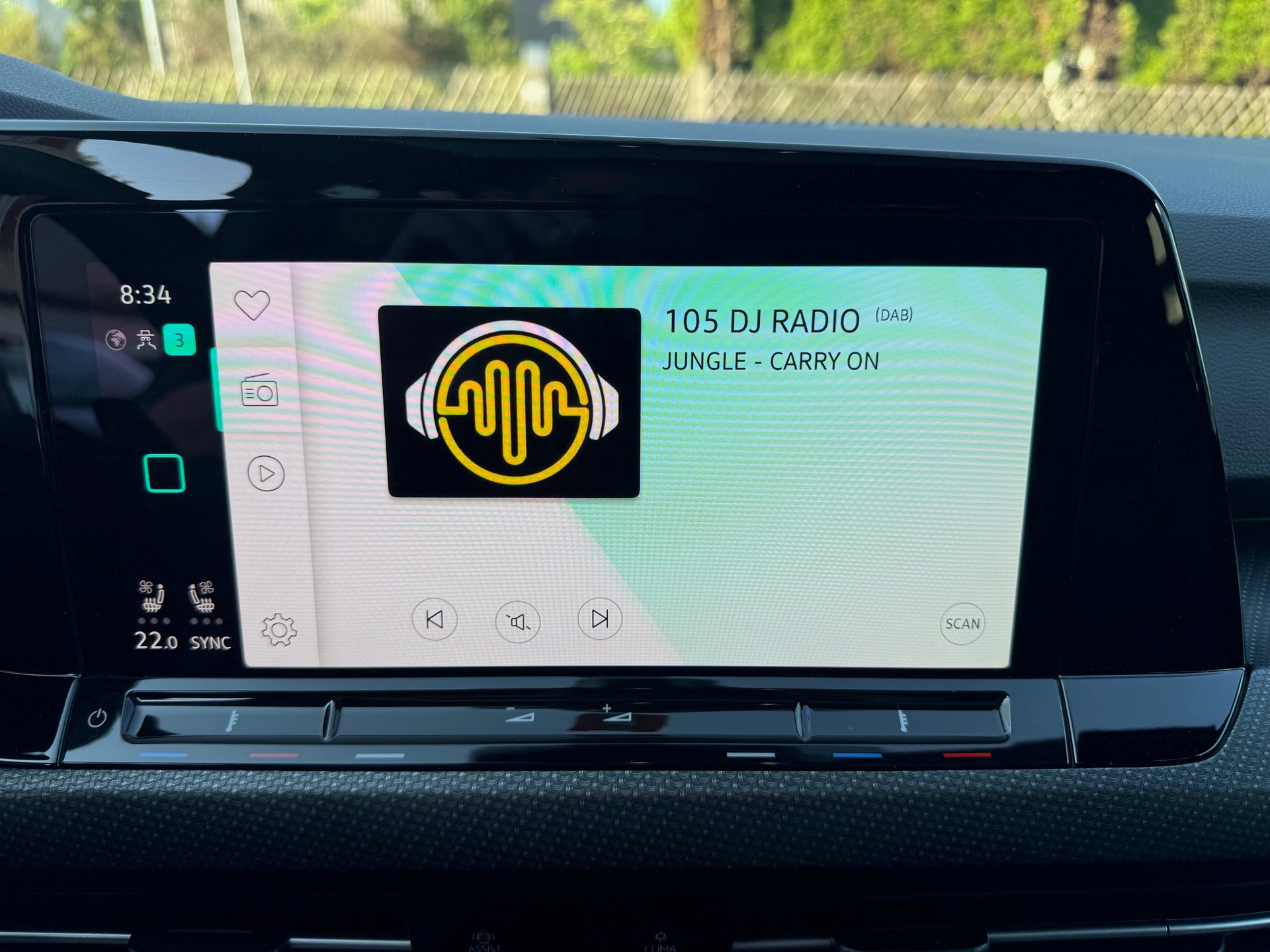 VW Golf 2.0 TSI R DSG 4Motion-image-14