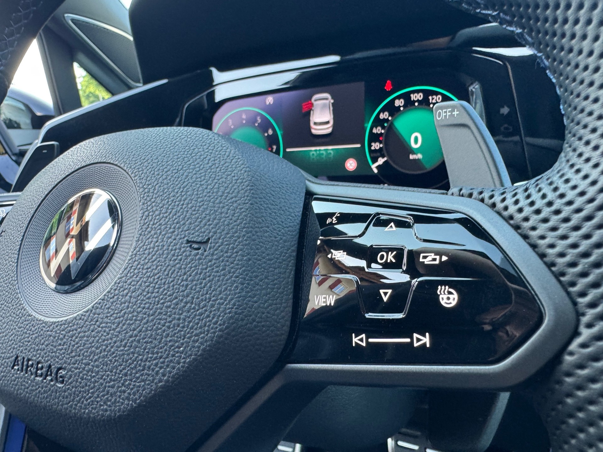 VW Golf 2.0 TSI R DSG 4Motion-image-31