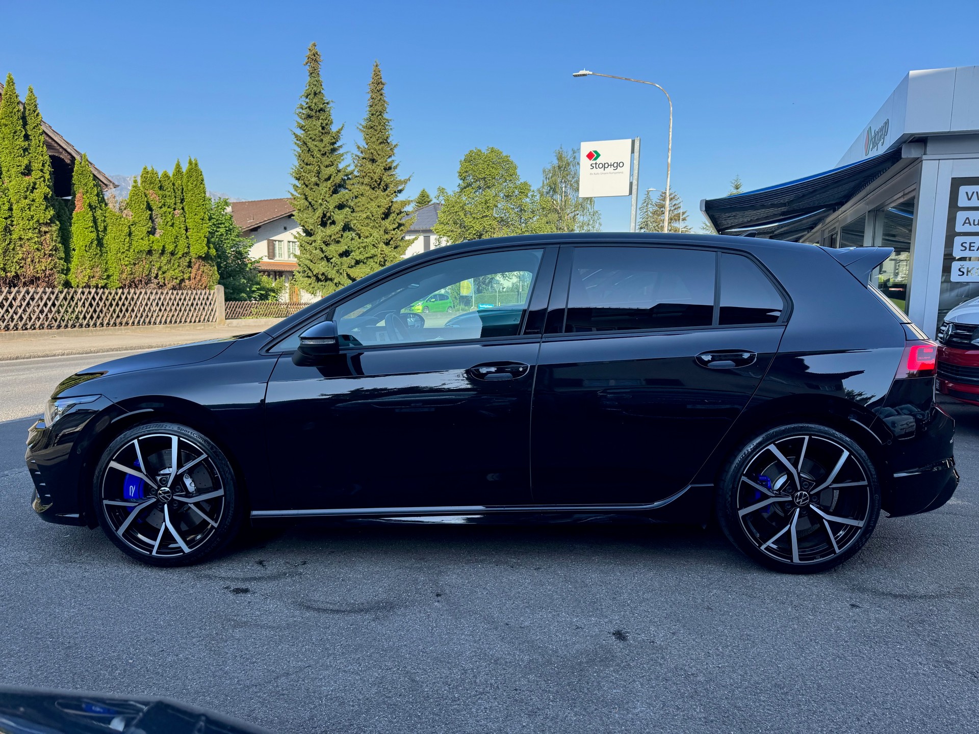 VW Golf 2.0 TSI R DSG 4Motion-image-7