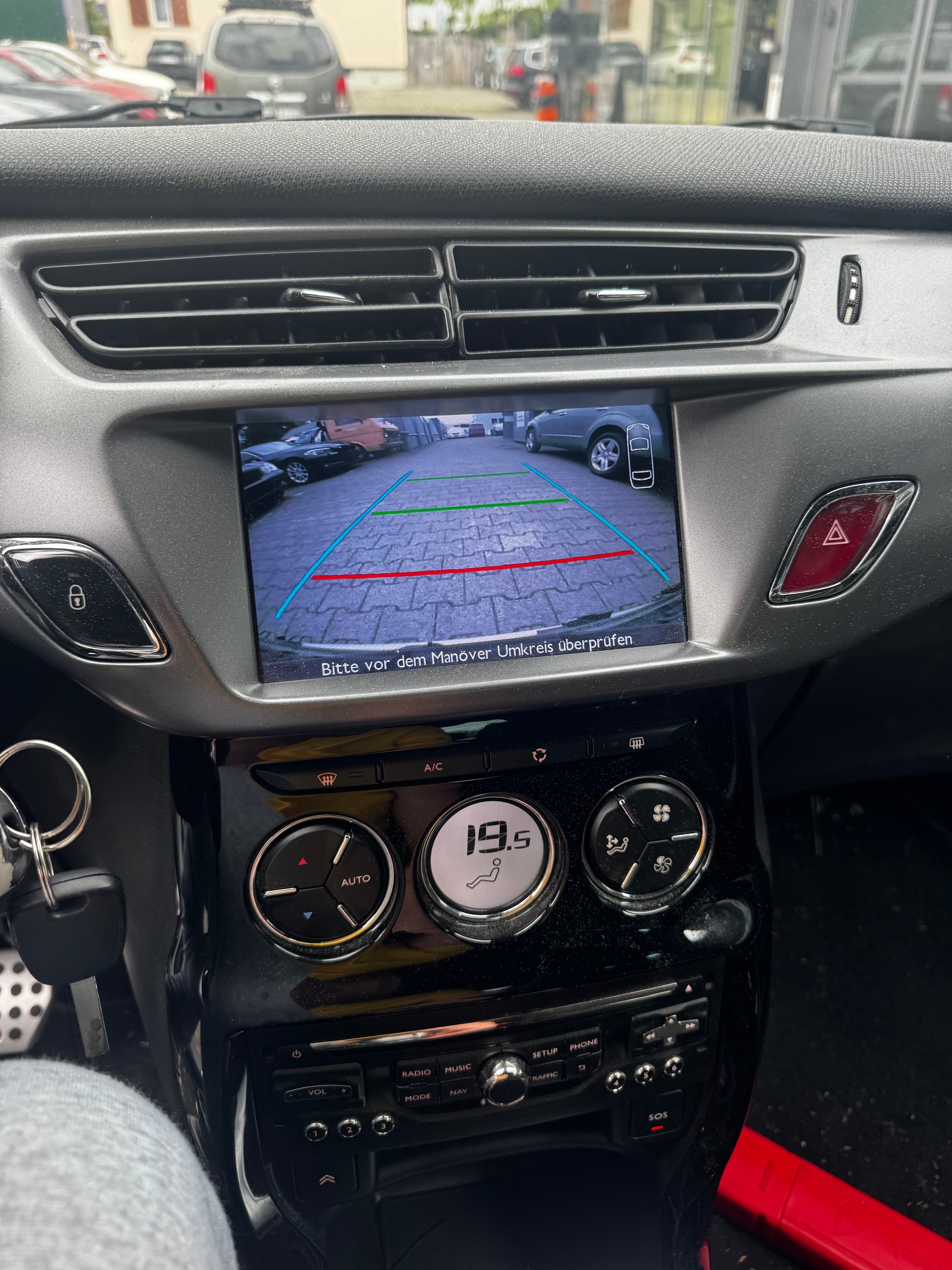 DS AUTOMOBILES DS3 1.6 THP Sport Chic Plus-image-5
