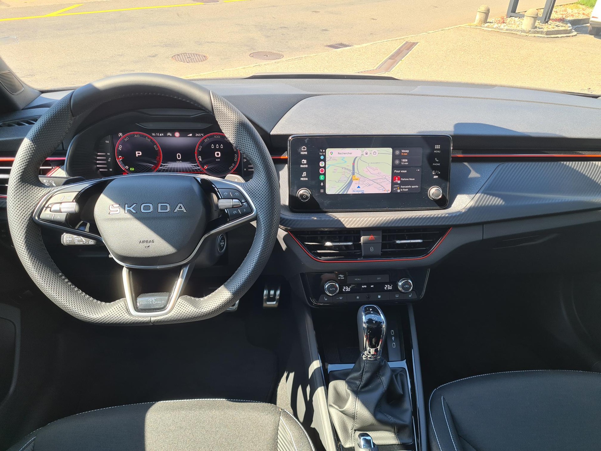 SKODA Kamiq 1.0 TSI Monte Carlo DSG-image-9