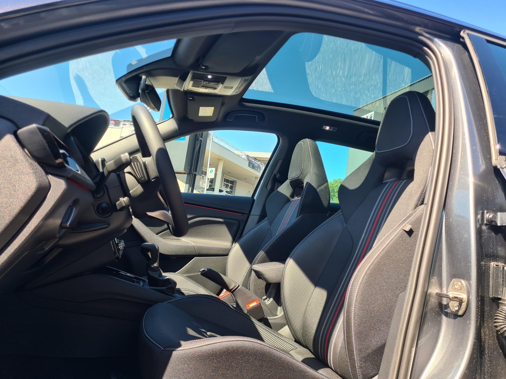 SKODA Kamiq 1.0 TSI Monte Carlo DSG-image-7