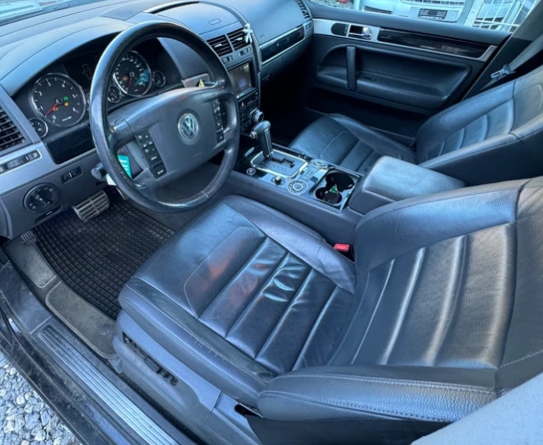 VW Touareg 5.0 TDI V10 Automatic-image-3