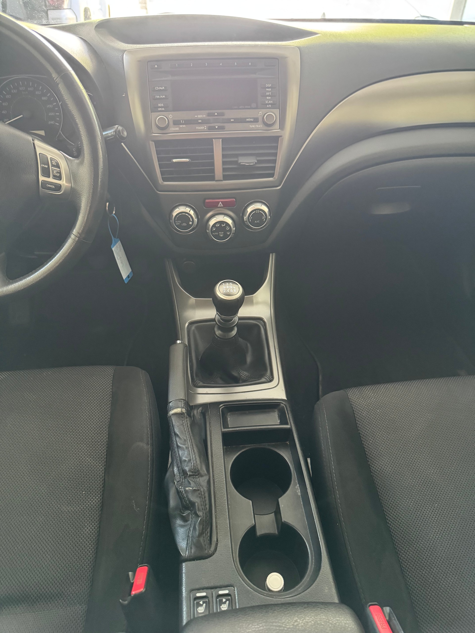 SUBARU Impreza 2.0D Swiss Special-image-10