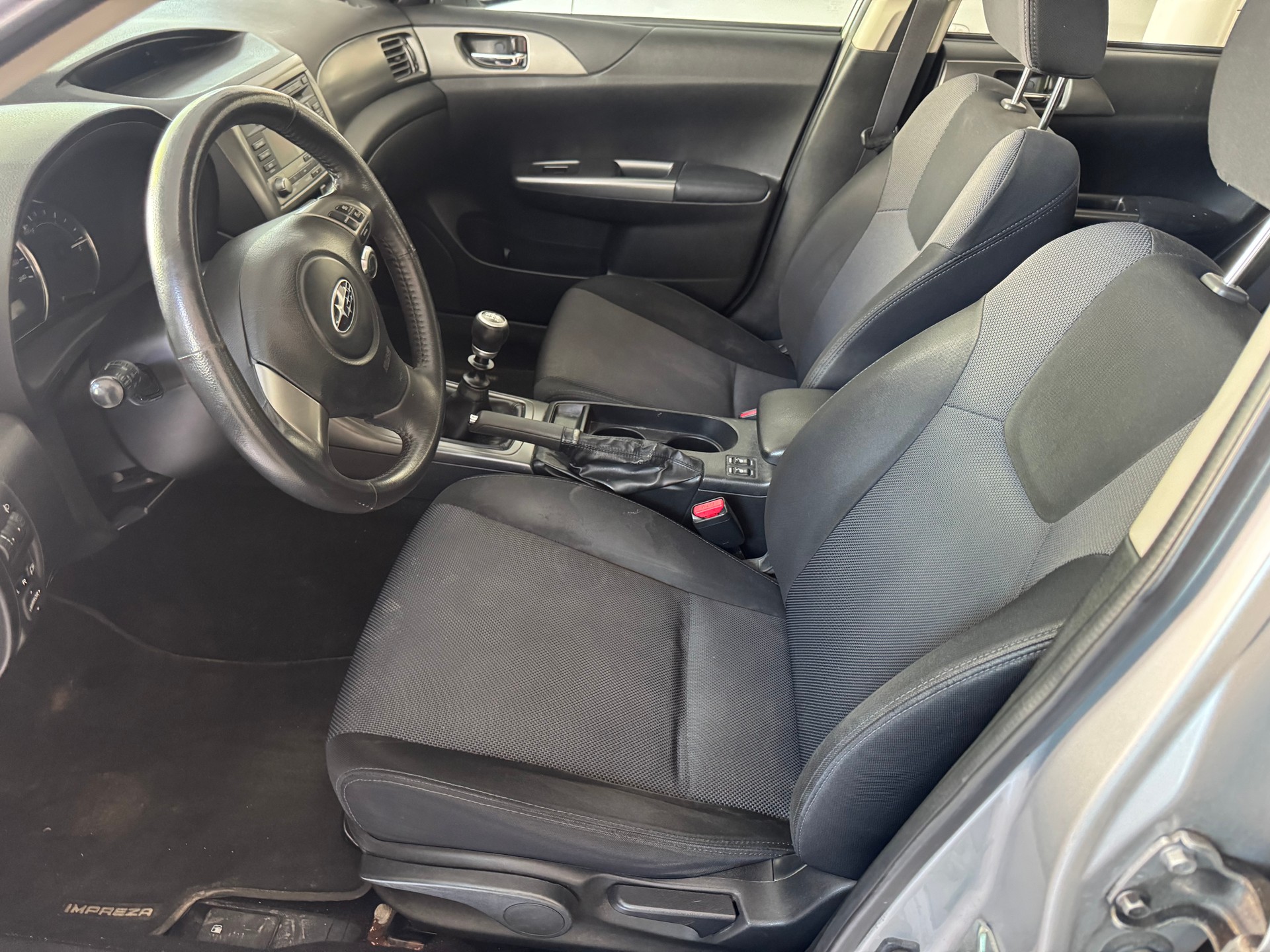 SUBARU Impreza 2.0D Swiss Special-image-11