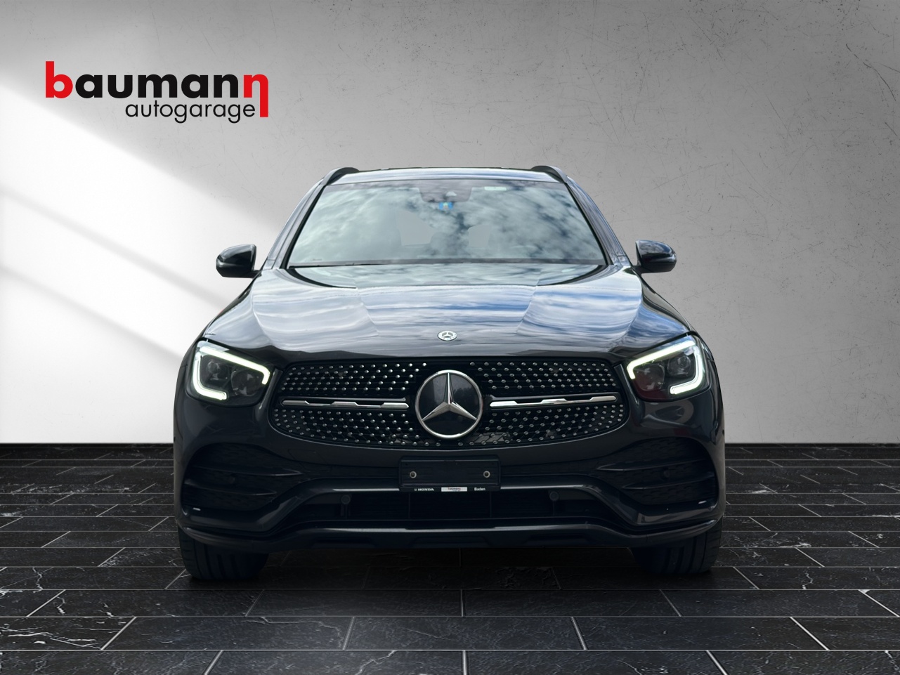 MERCEDES-BENZ GLC 300 d AMG Line 4Matic 9G-Tronic-image-5