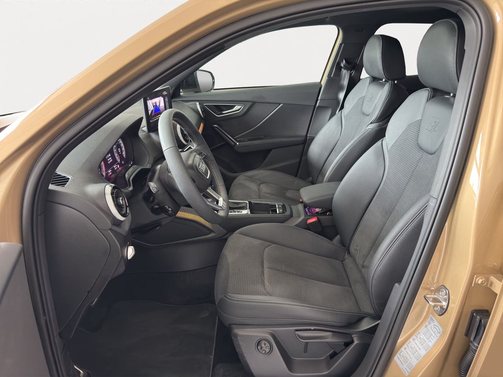 AUDI Q2 40 TFSI S line Attraction (Audi exclusive)-image-4