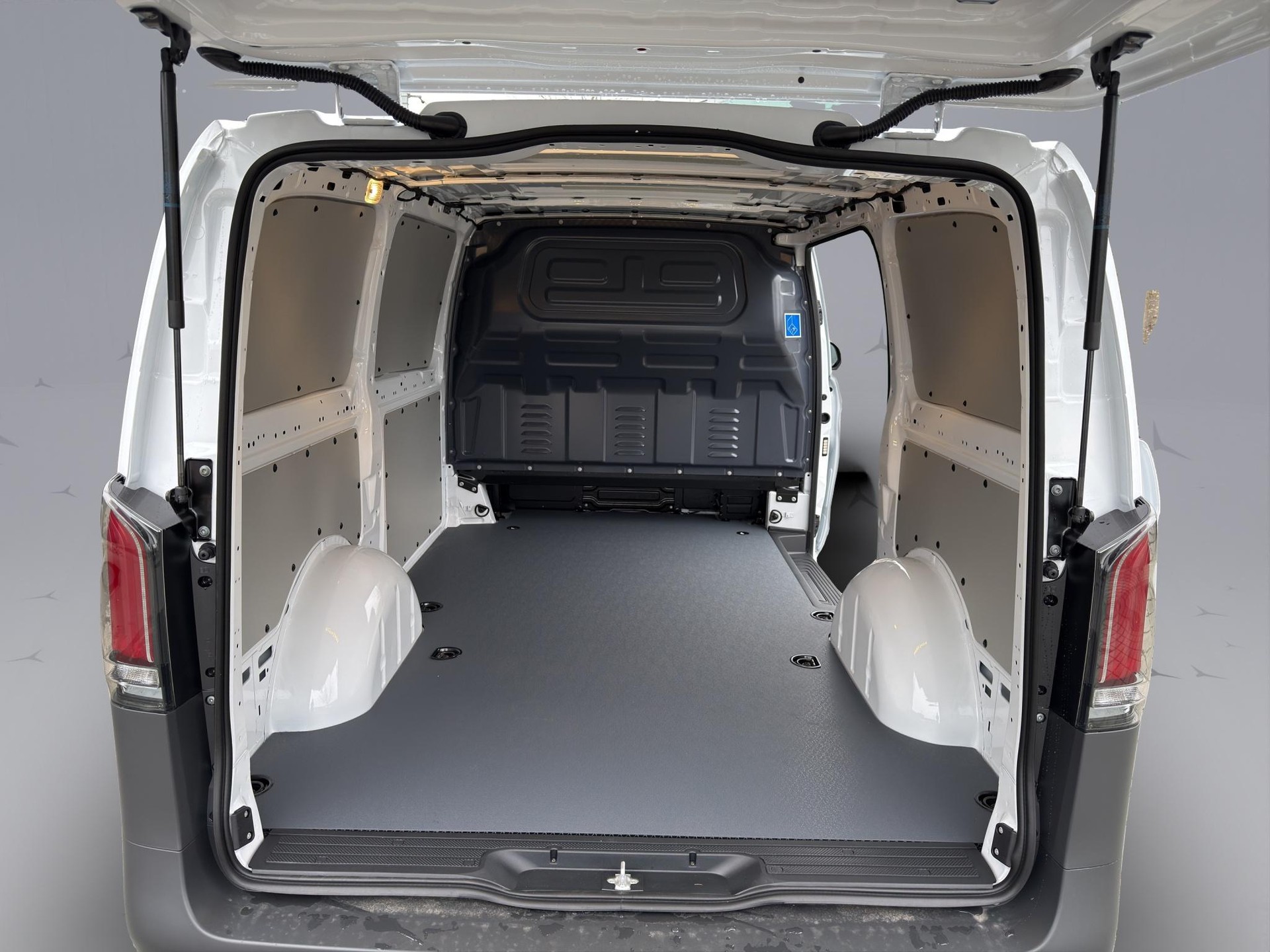 MERCEDES-BENZ eVito 129 Kasten L 90 kWh Pro-image-14