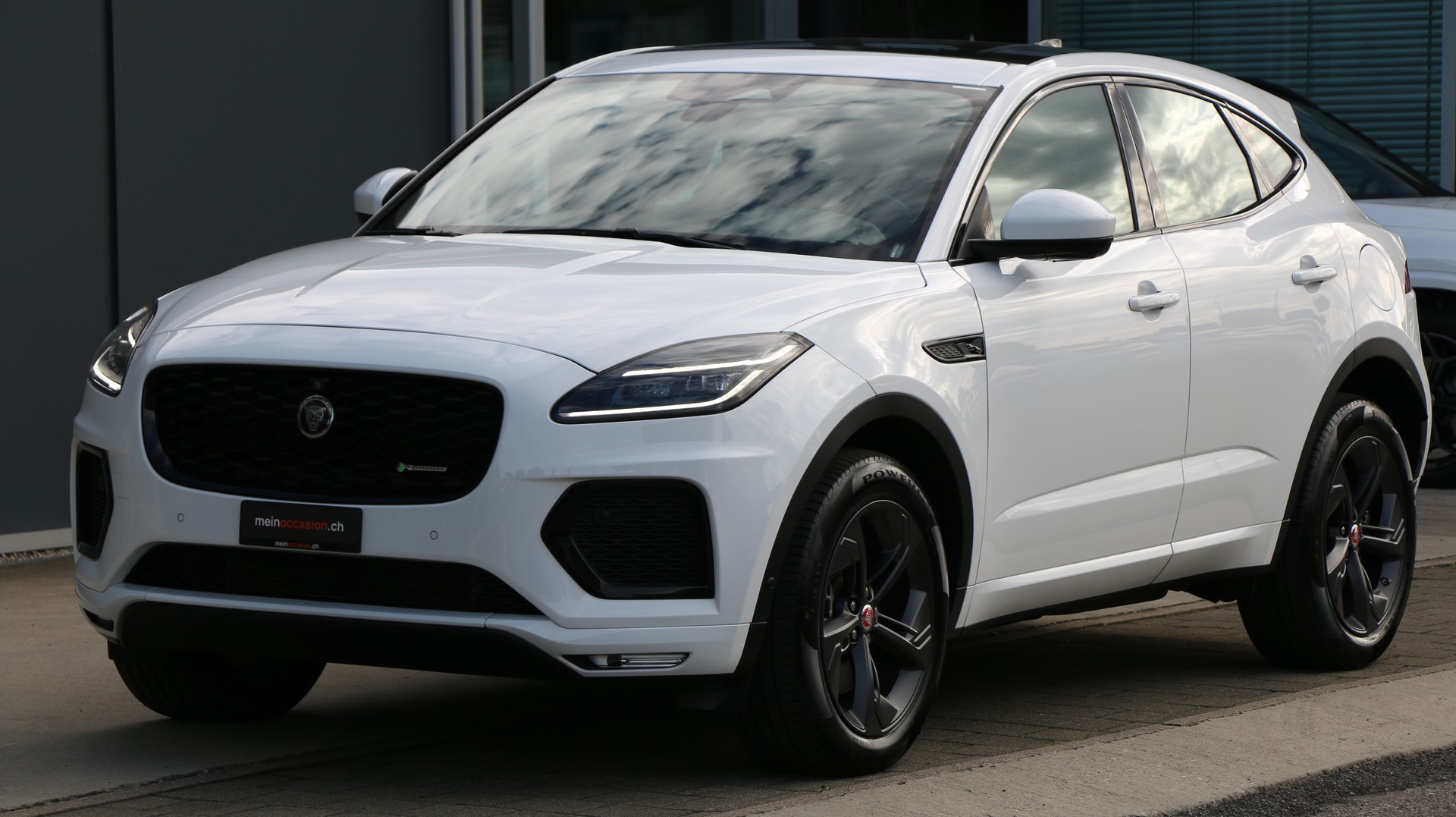 JAGUAR E-Pace 1.5 P300e AWD SE-image-1