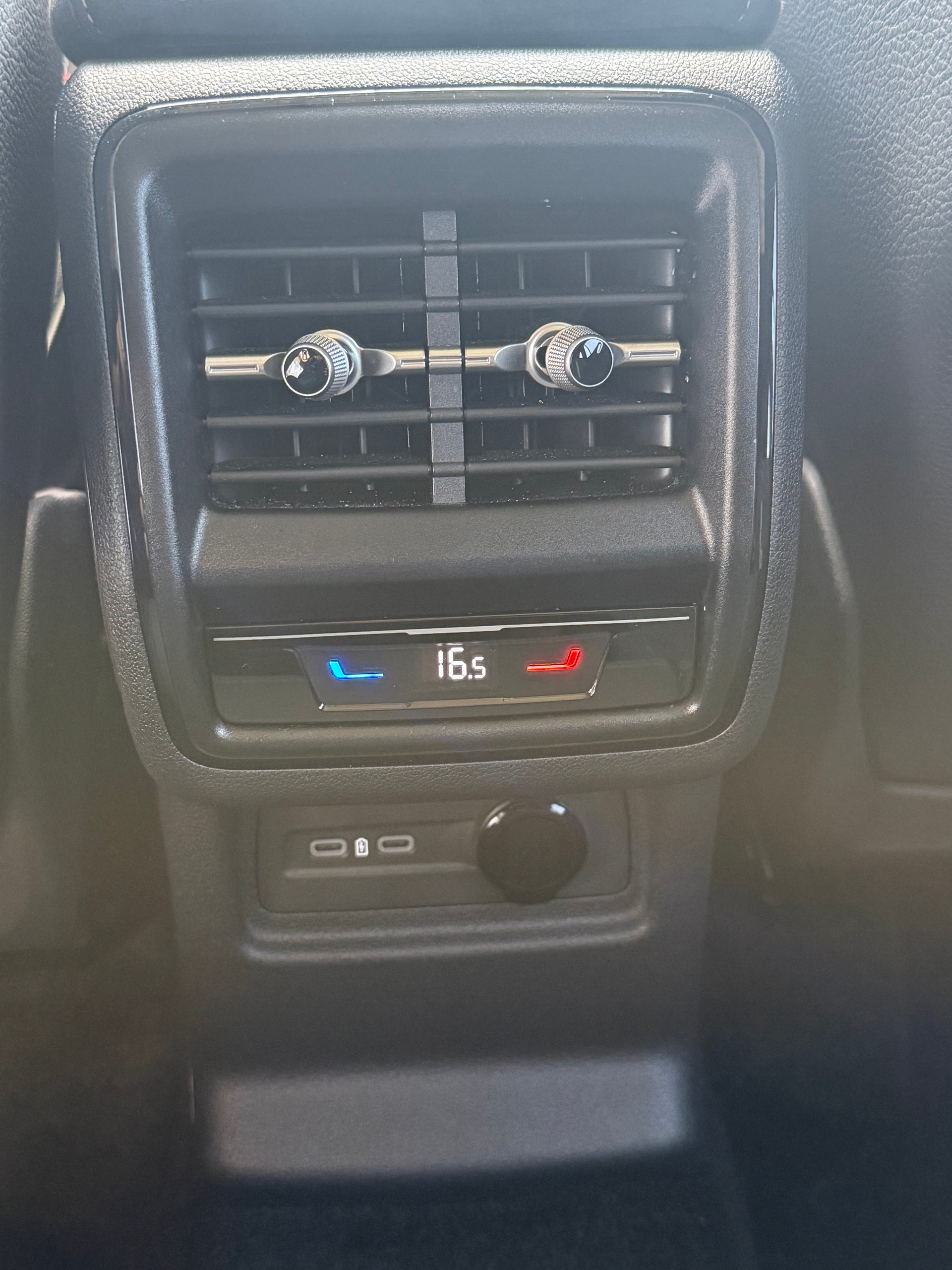 SKODA Kodiaq 2.0 TDI Sportline-image-12