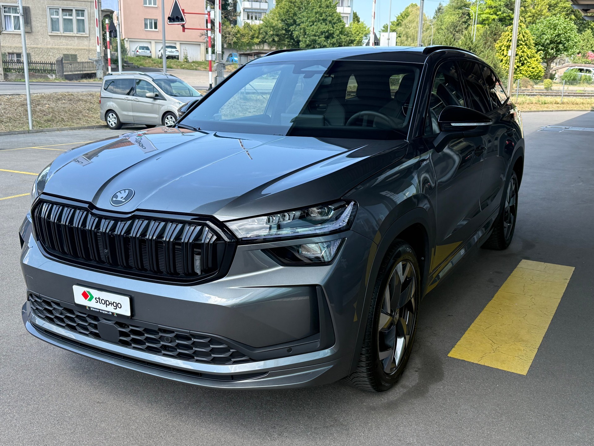 SKODA Kodiaq 2.0 TDI Sportline-image-2