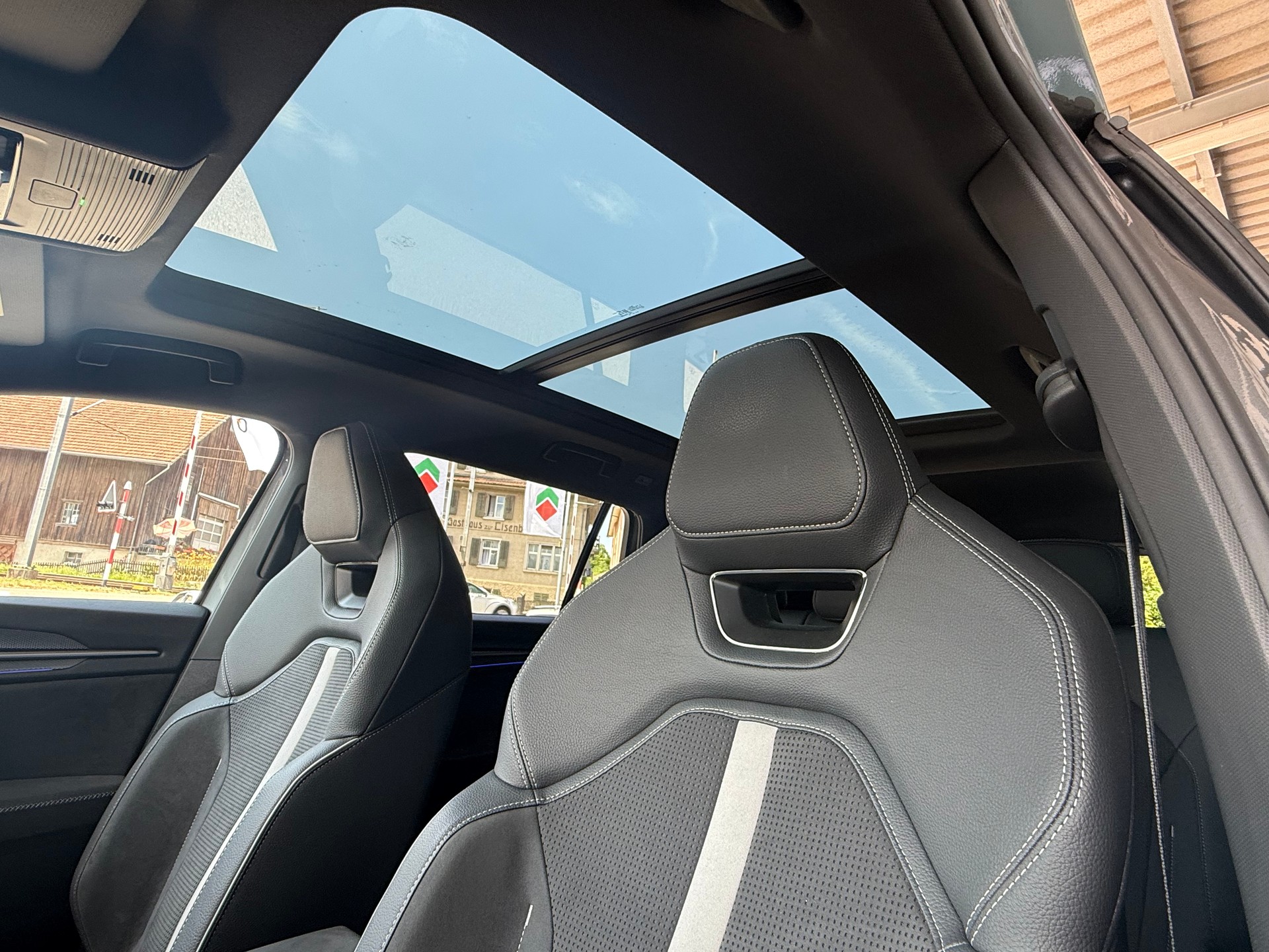 SKODA Kodiaq 2.0 TDI Sportline-image-13