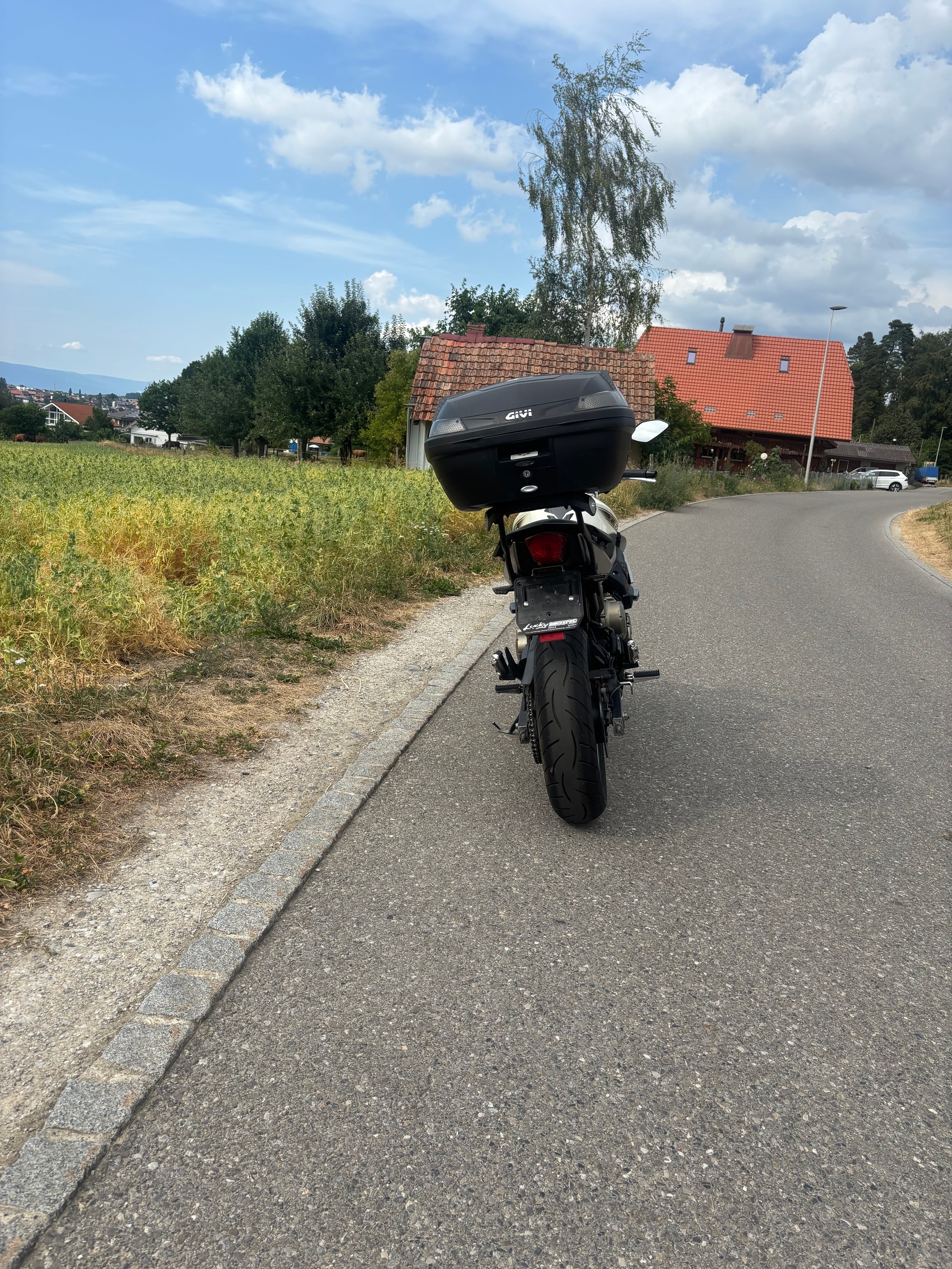 YAMAHA XJ 6 N ABS-image-1