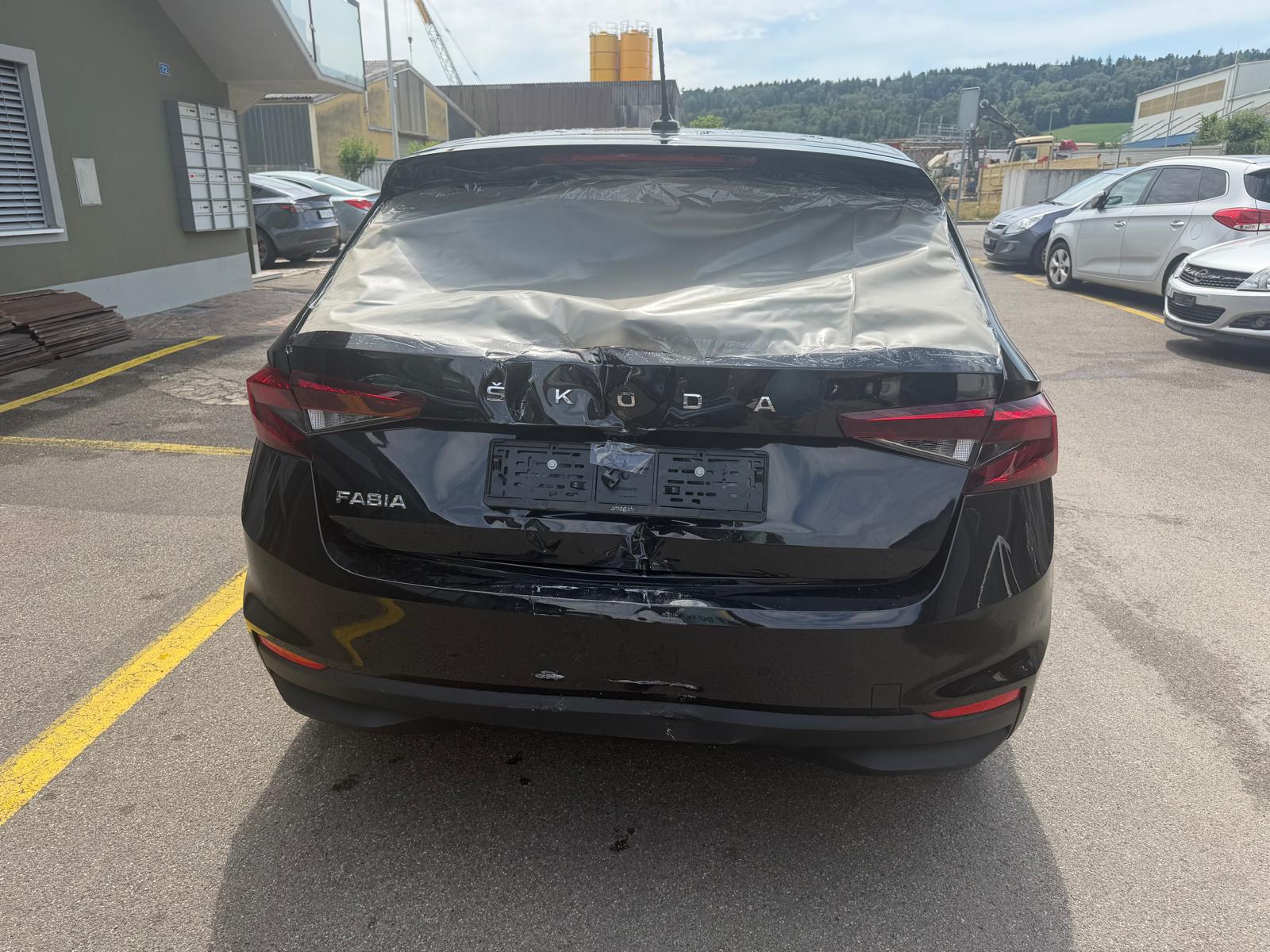 SKODA Fabia 1.0 TSI Ambition-image-4