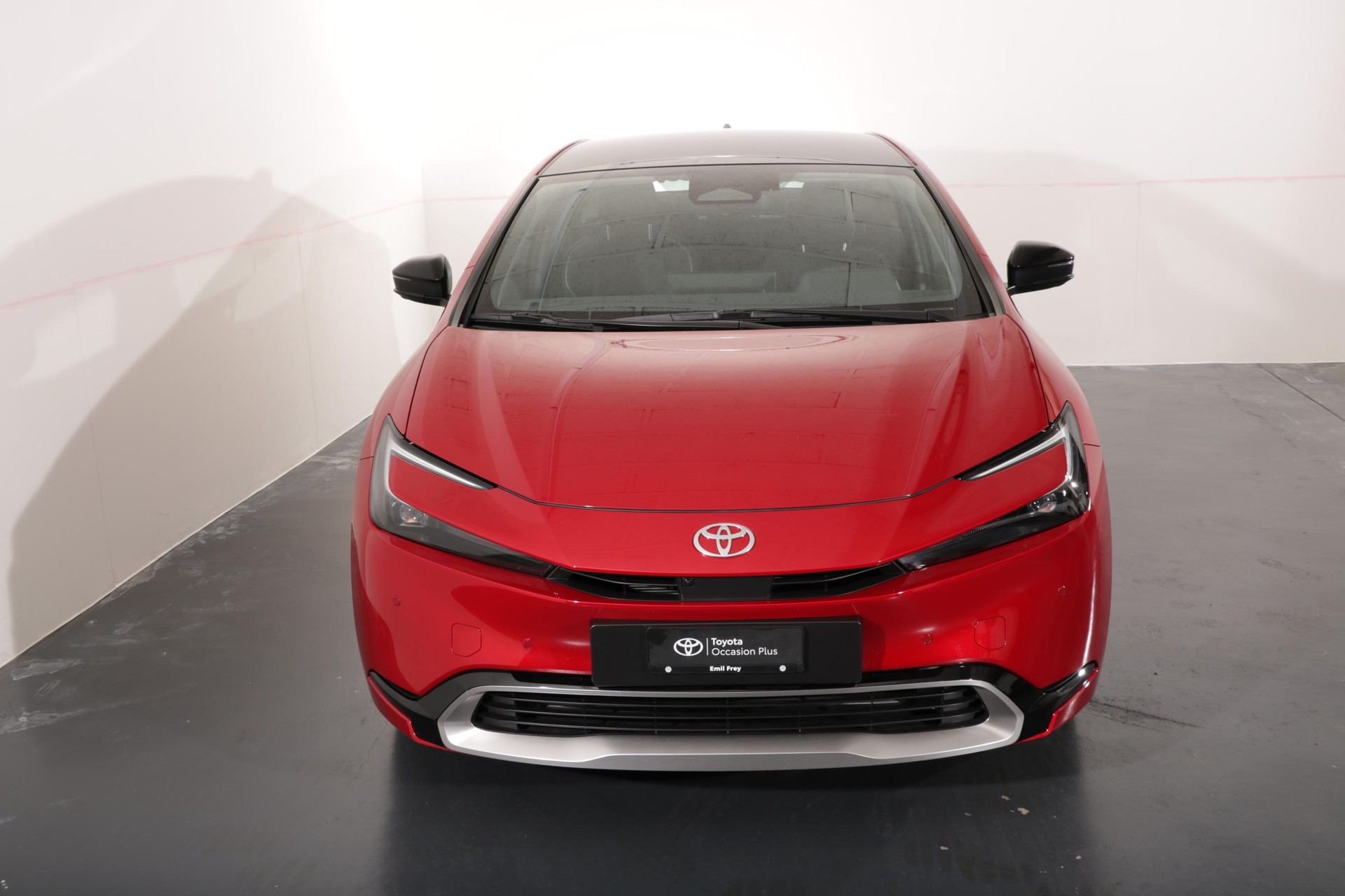 TOYOTA Prius 2.0 Plug-In-Hybrid Premium-image-13