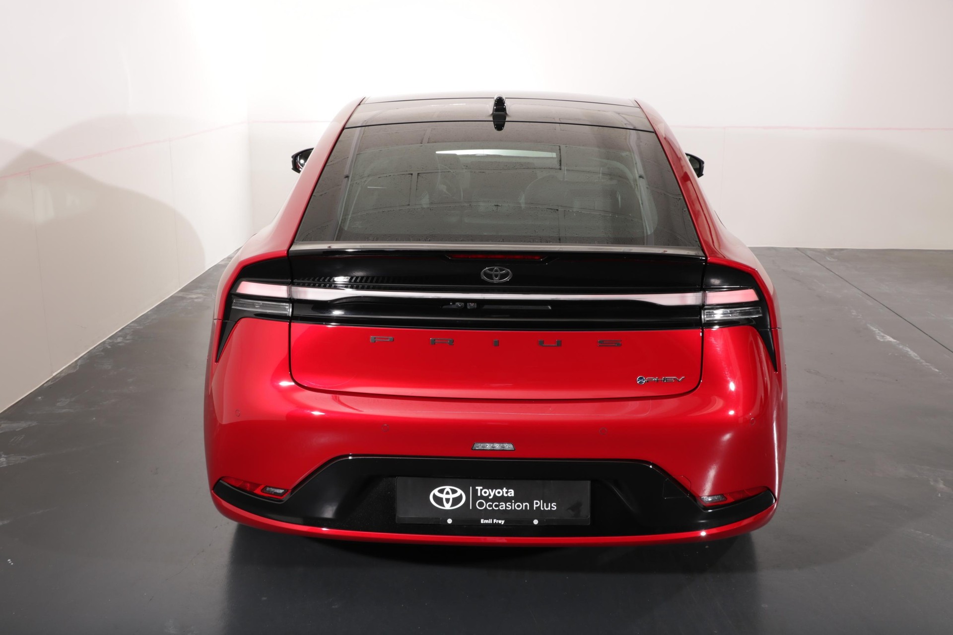TOYOTA Prius 2.0 Plug-In-Hybrid Premium-image-12