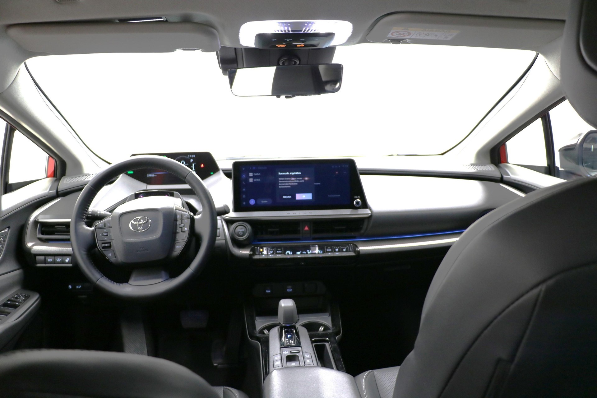 TOYOTA Prius 2.0 Plug-In-Hybrid Premium-image-5