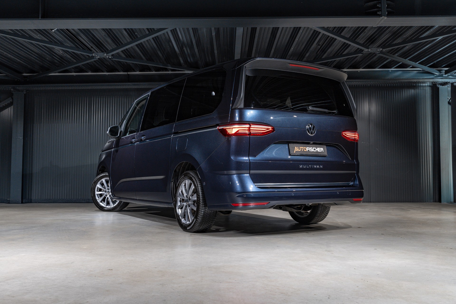 VW Multivan 2.0 TDI Style DSG Lang-showroom-element-1