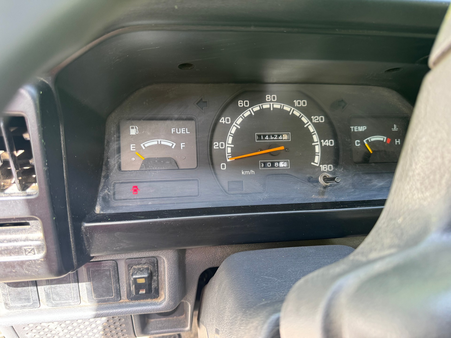 MITSUBISHI Utility-image-2