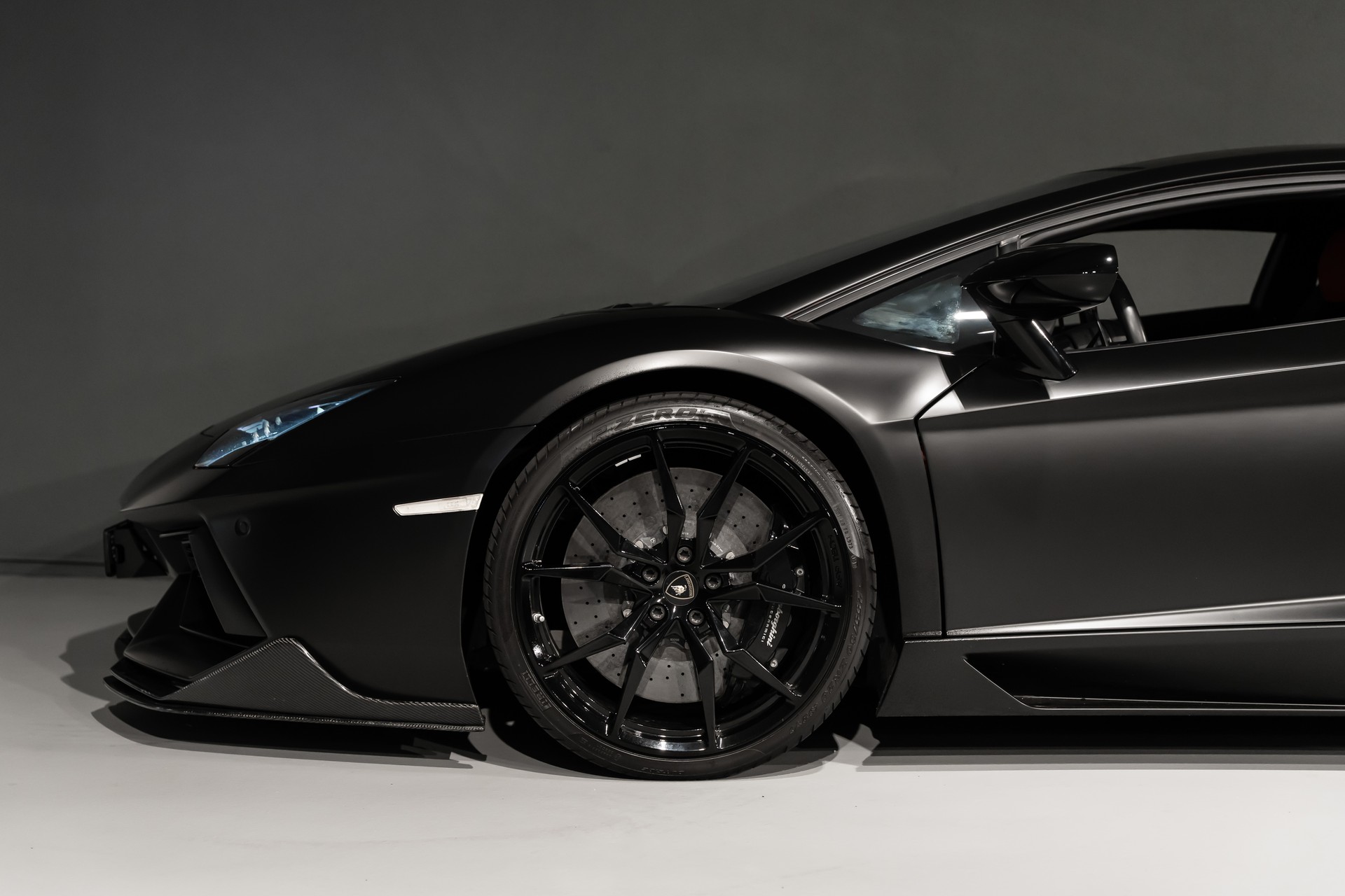 LAMBORGHINI Aventador LP700-4 Coupé E-Gear-showroom-element-2