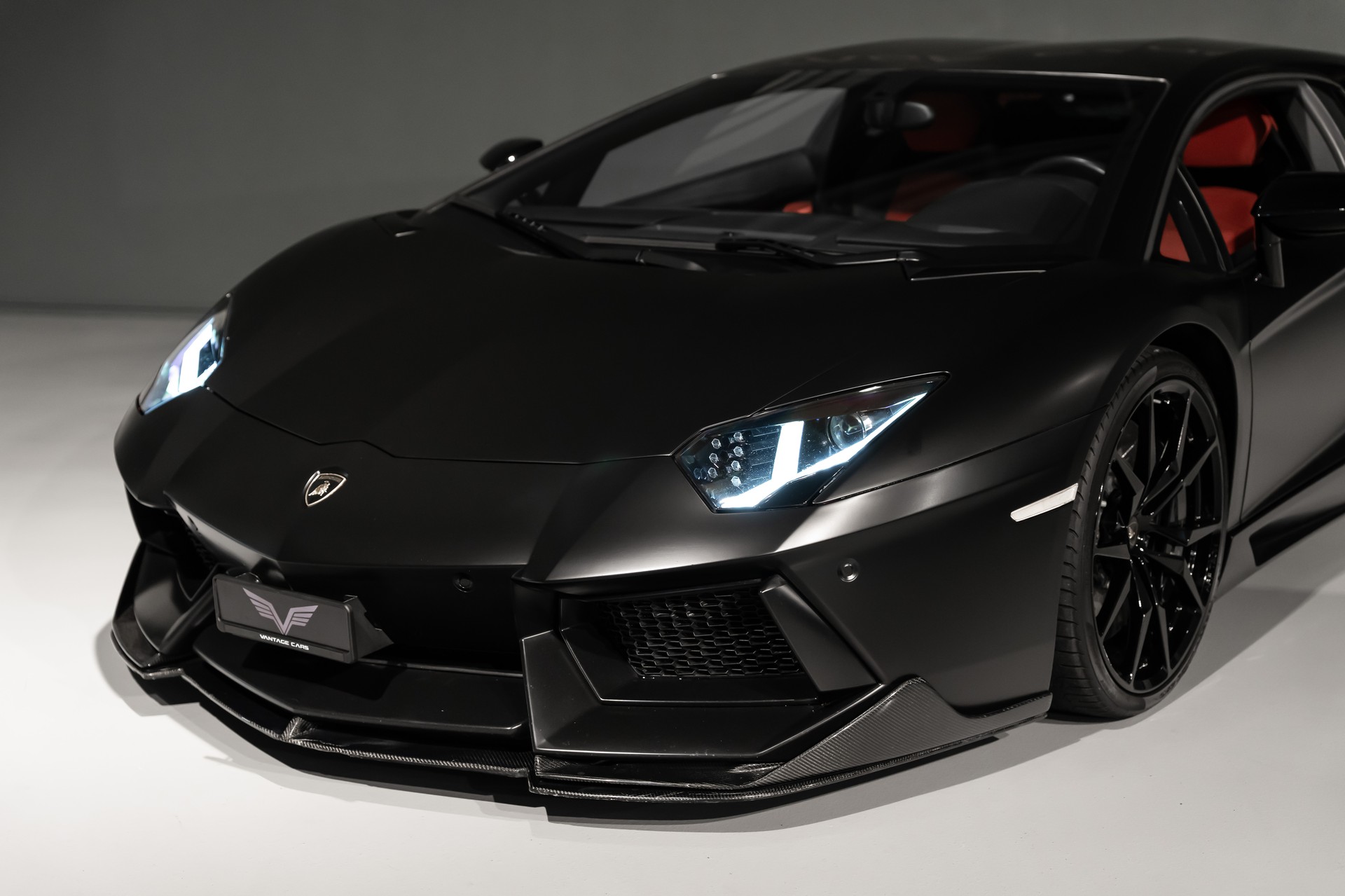 LAMBORGHINI Aventador LP700-4 Coupé E-Gear-image-4
