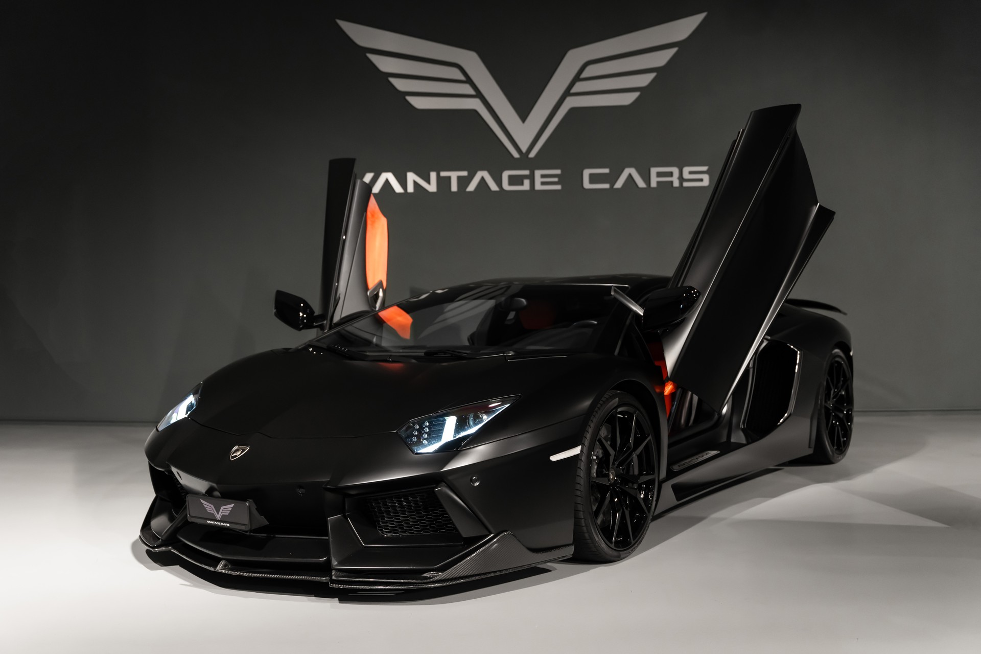 LAMBORGHINI Aventador LP700-4 Coupé E-Gear-image-5
