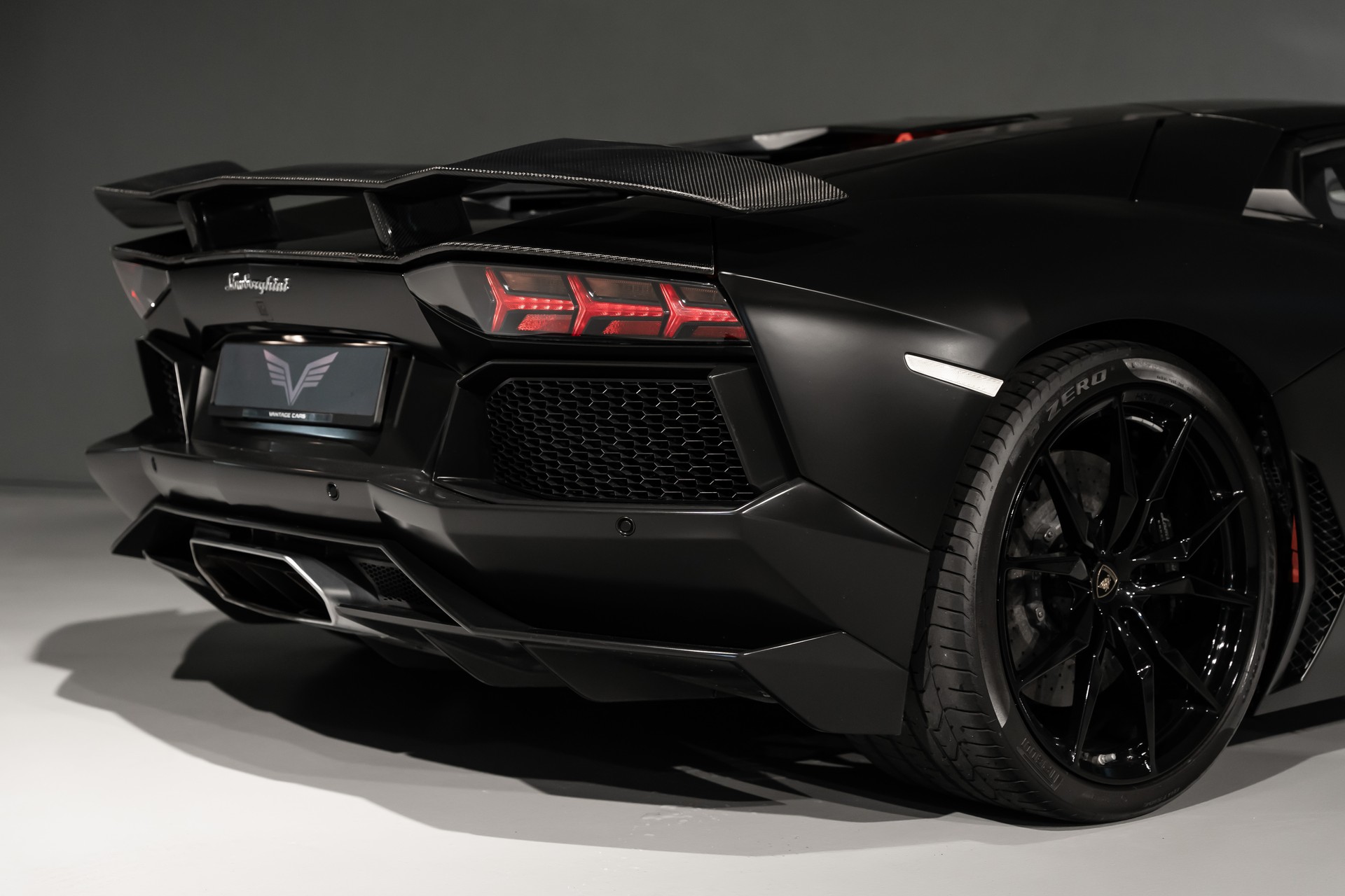 LAMBORGHINI Aventador LP700-4 Coupé E-Gear-image-8