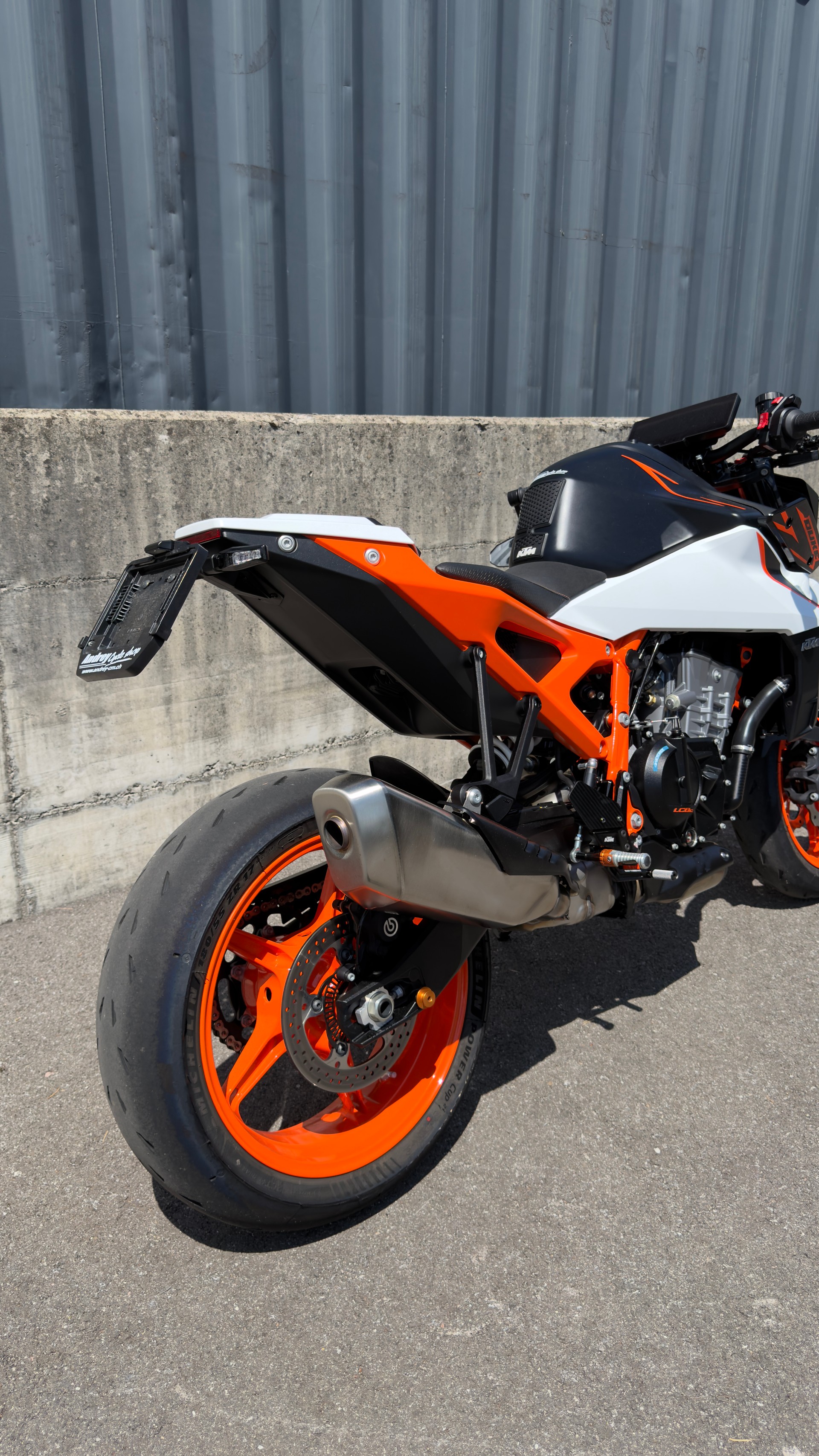 KTM 990 Duke R-image-6