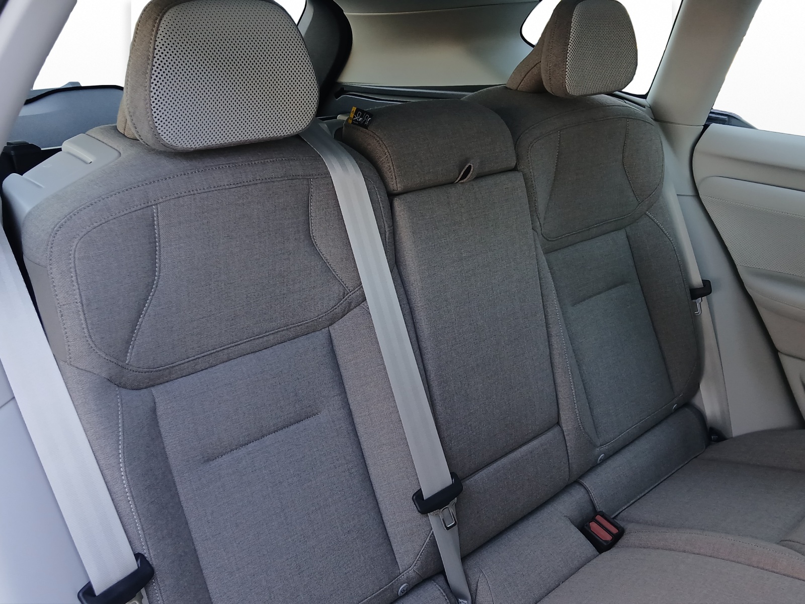 VOLVO EX60 Twin Ultra AWD-image-17